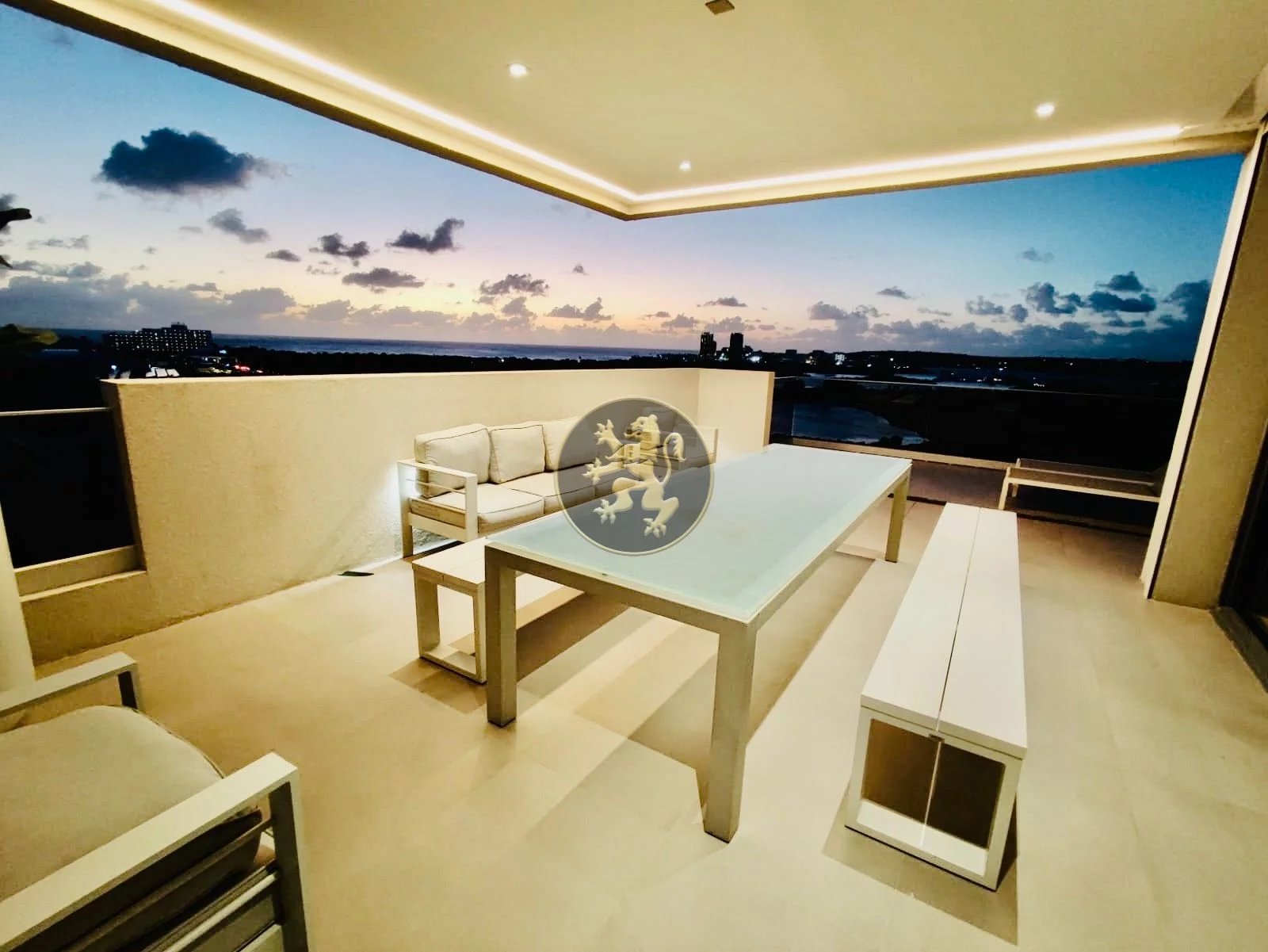 The Royal Penthouse - Sint Maarten - SXM