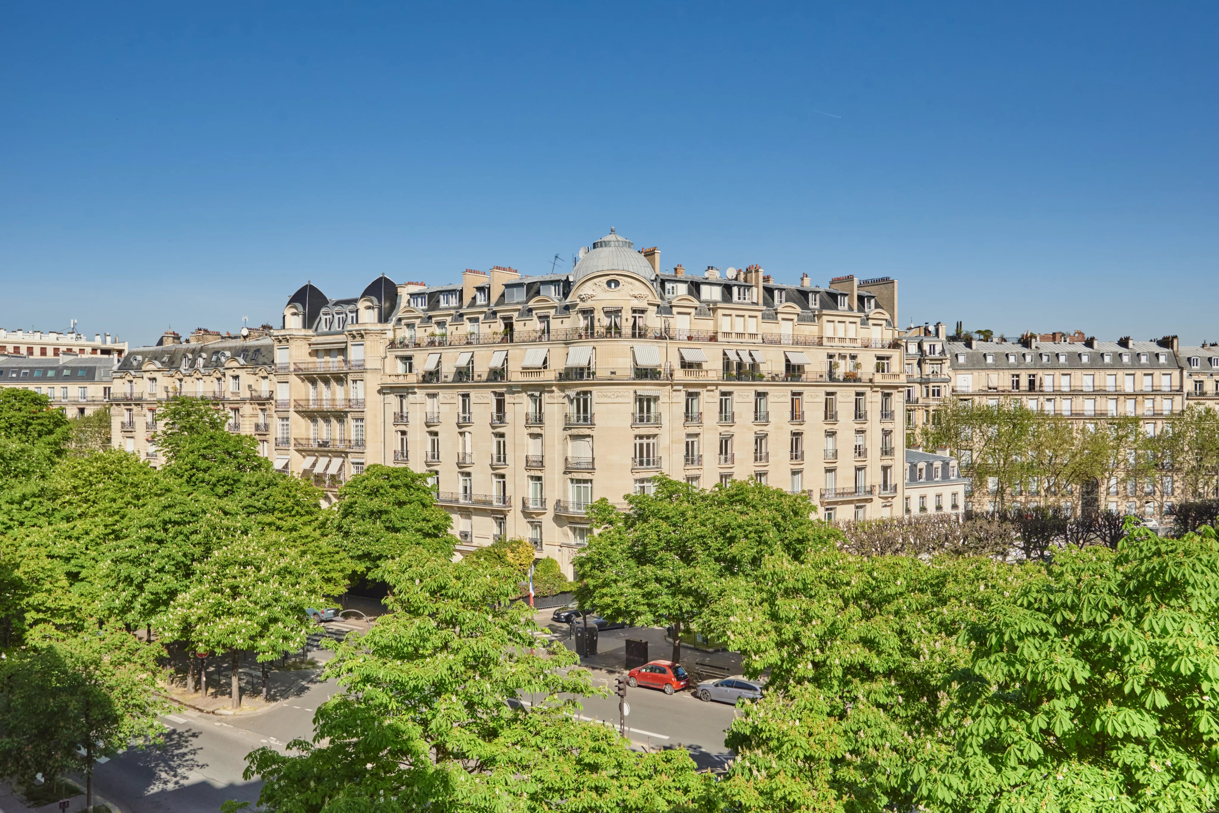 Sale Apartment Paris 16th