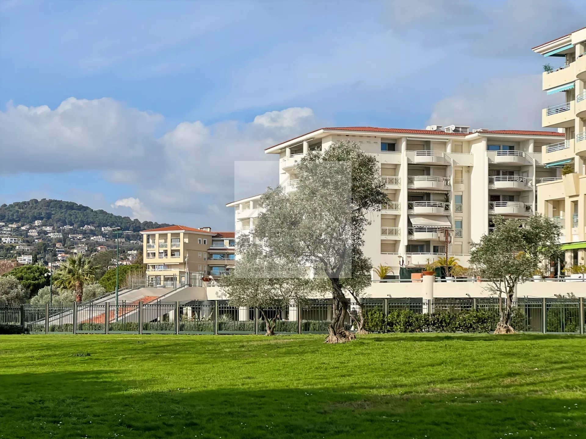 Juan-les-Pins – Résidence en bord de mer — photo 12