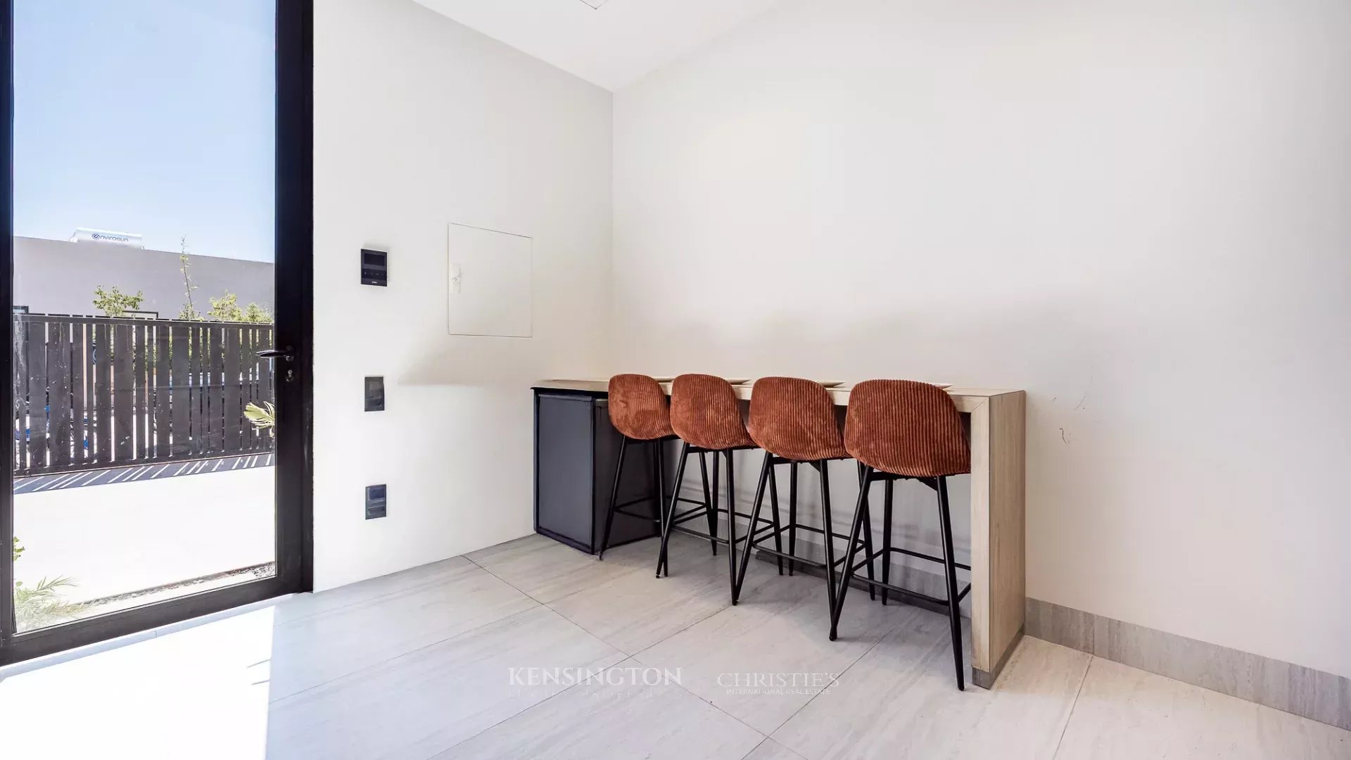 4 Bedroom Villa/Townhouse's Image 6