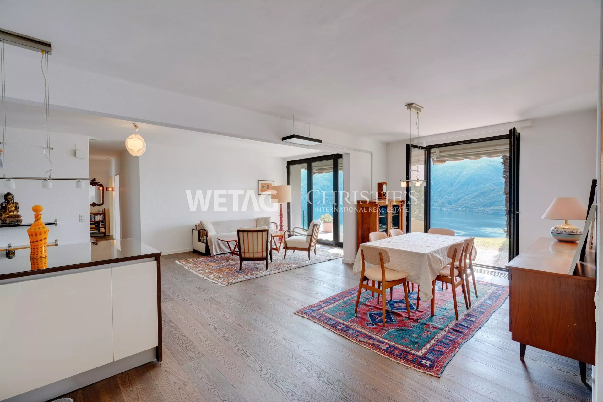 6 Bedroom Villa/Townhouse's Image 11
