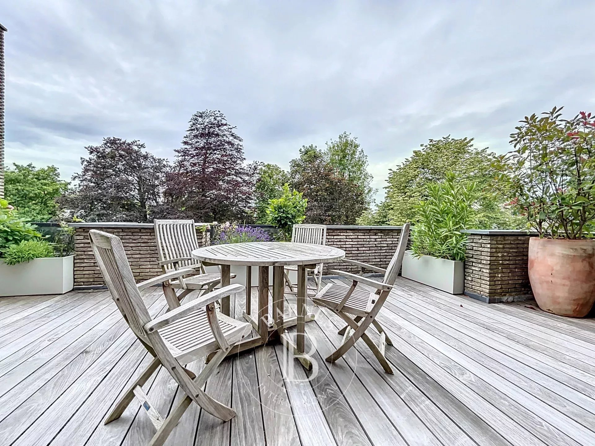 Uccle - Hamoir - Magnificent Penthouse set in greenery