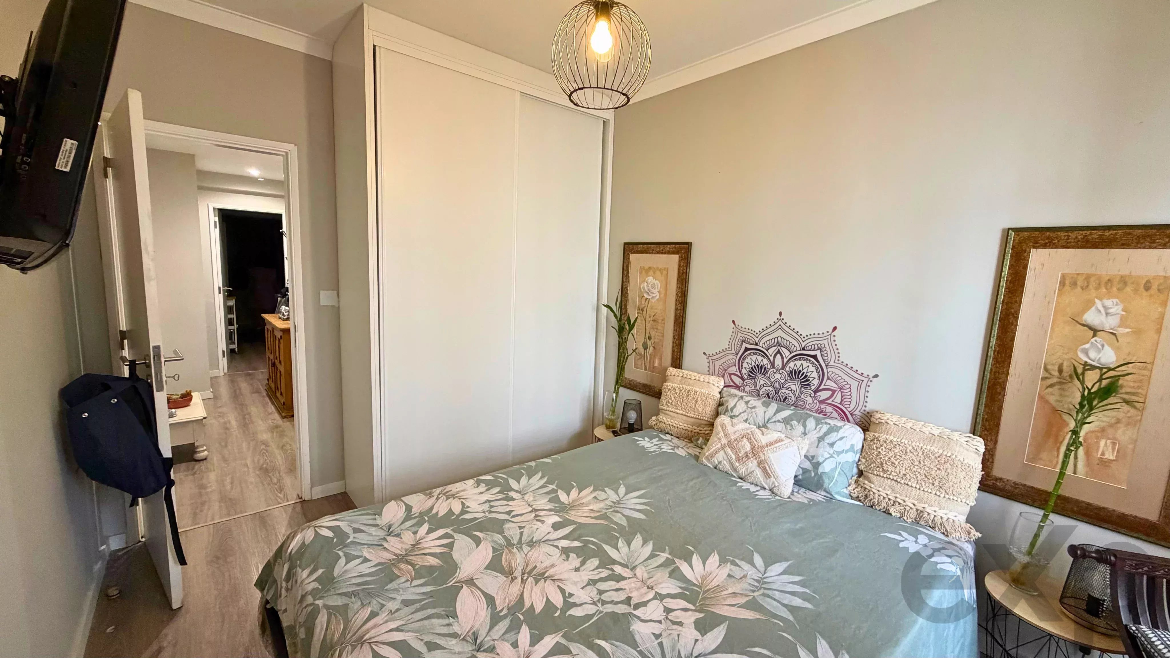 Modern Retreat a Short Walk from Seixal Bay – T2 Arrentela Renovated and Cozy! 87124777 image 11