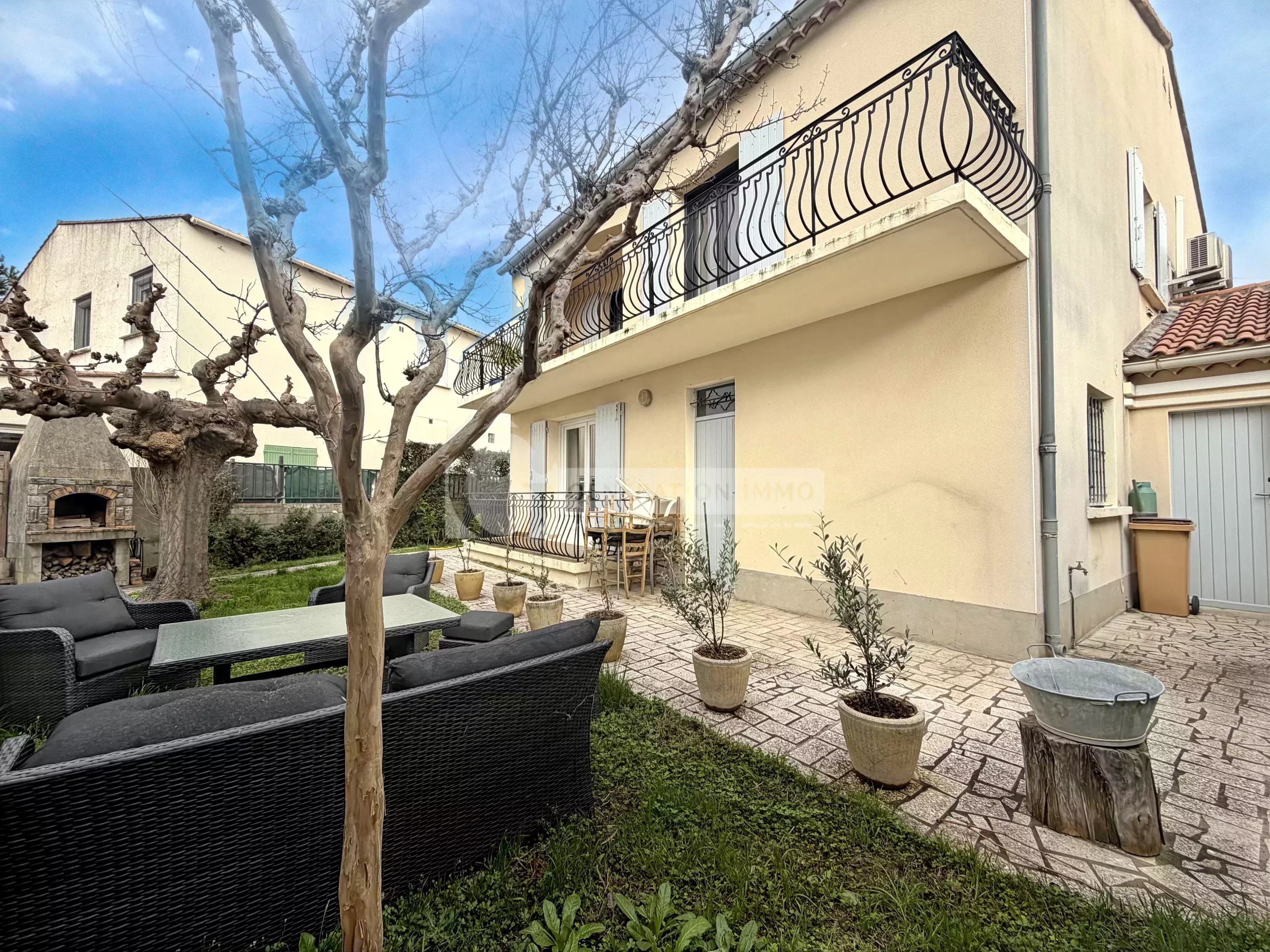 Agence immobilière de 