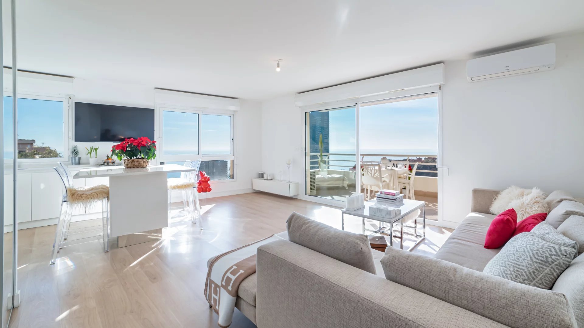 Sale Apartment Beausoleil
