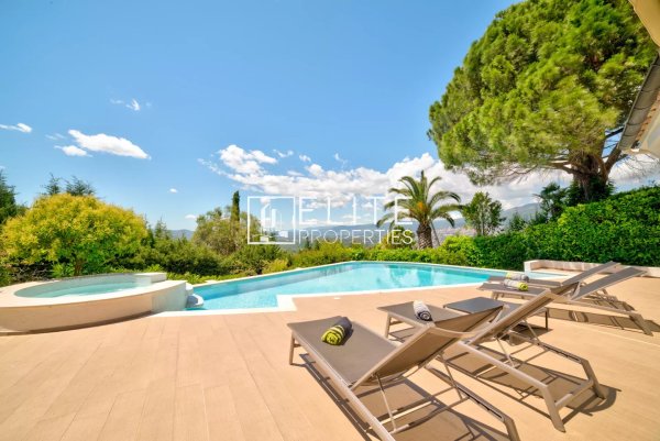 Mouans Sartoux - Villa with pool in domain — photo 1