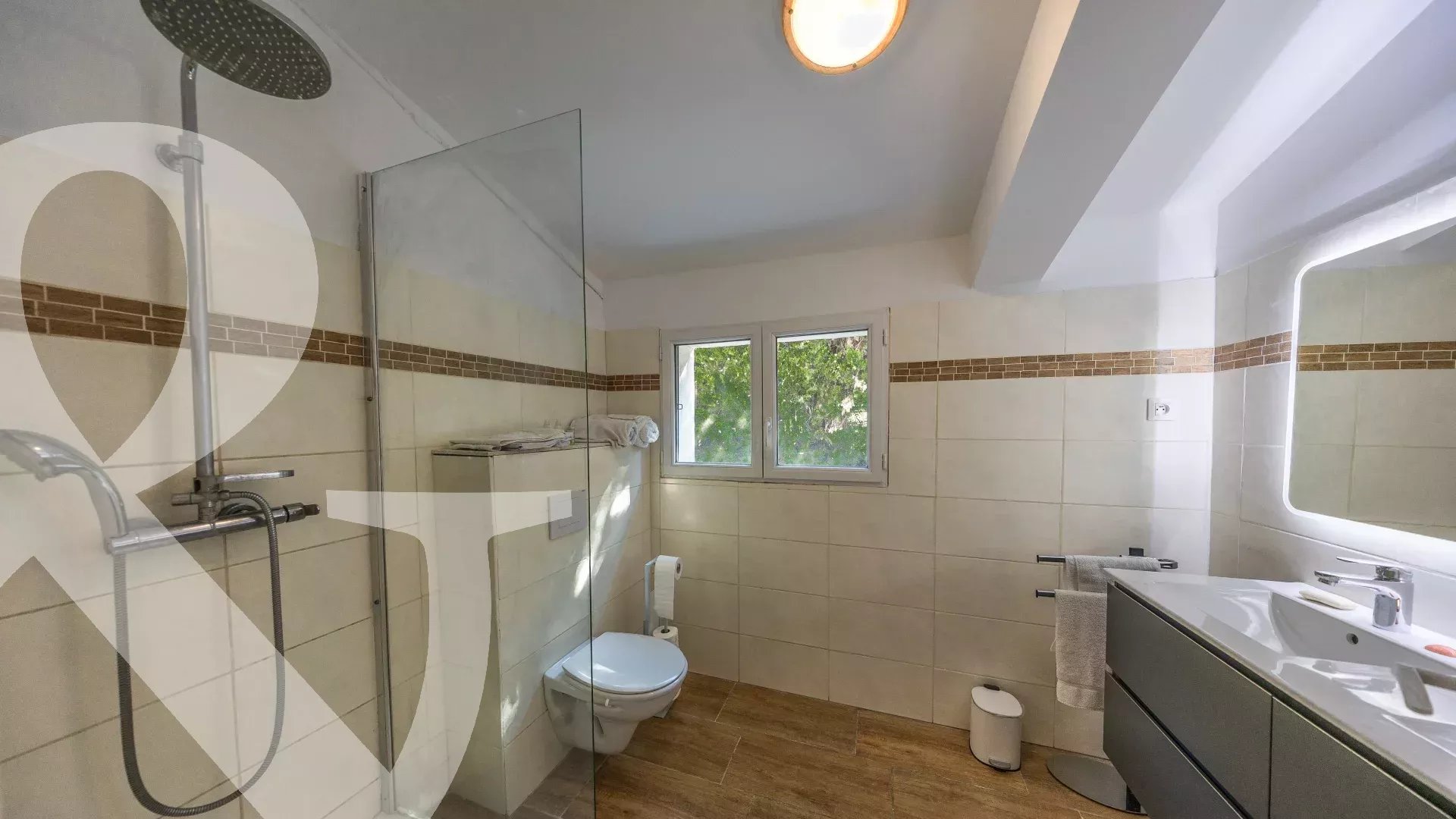 MAISON DE PLAIN PIED EN CAMPAGNE