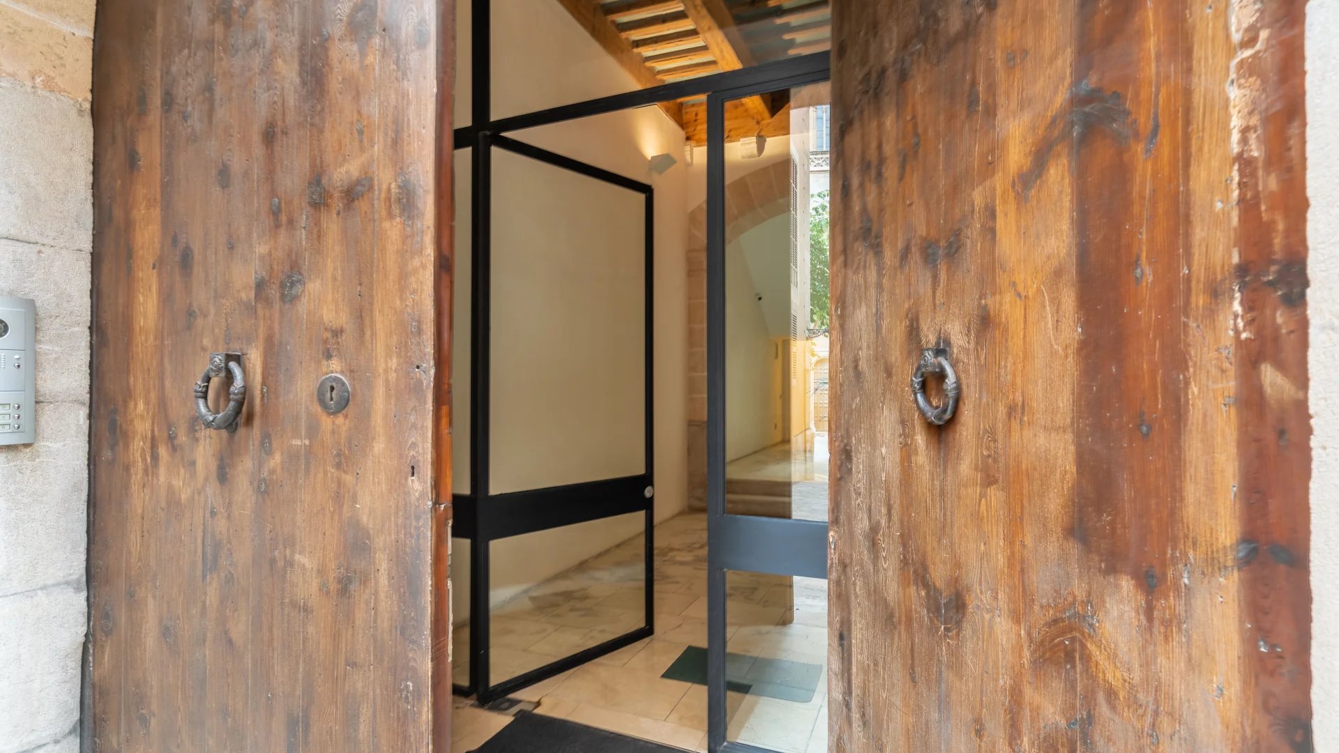 Duplex Apartment with Character next to the Catedral.