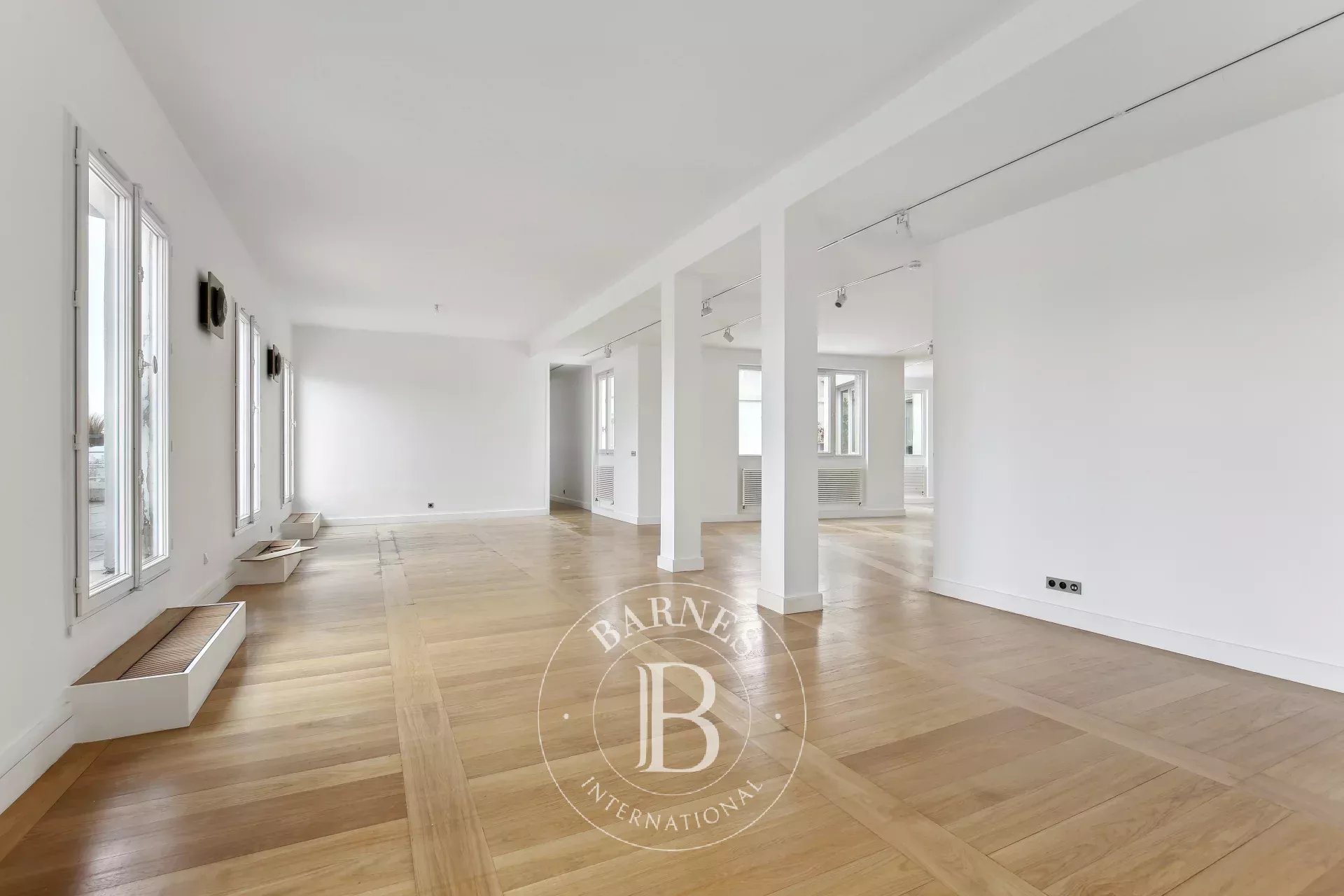 Daire Paris 8ème - picture 13