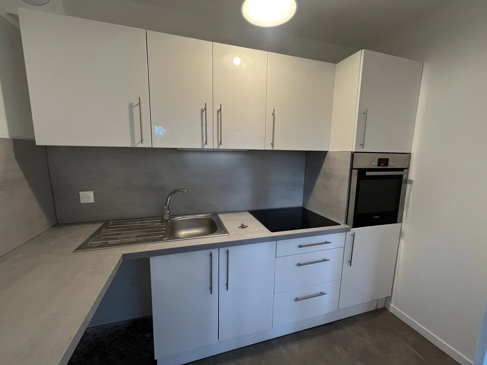 3021658 Location Villeurbanne