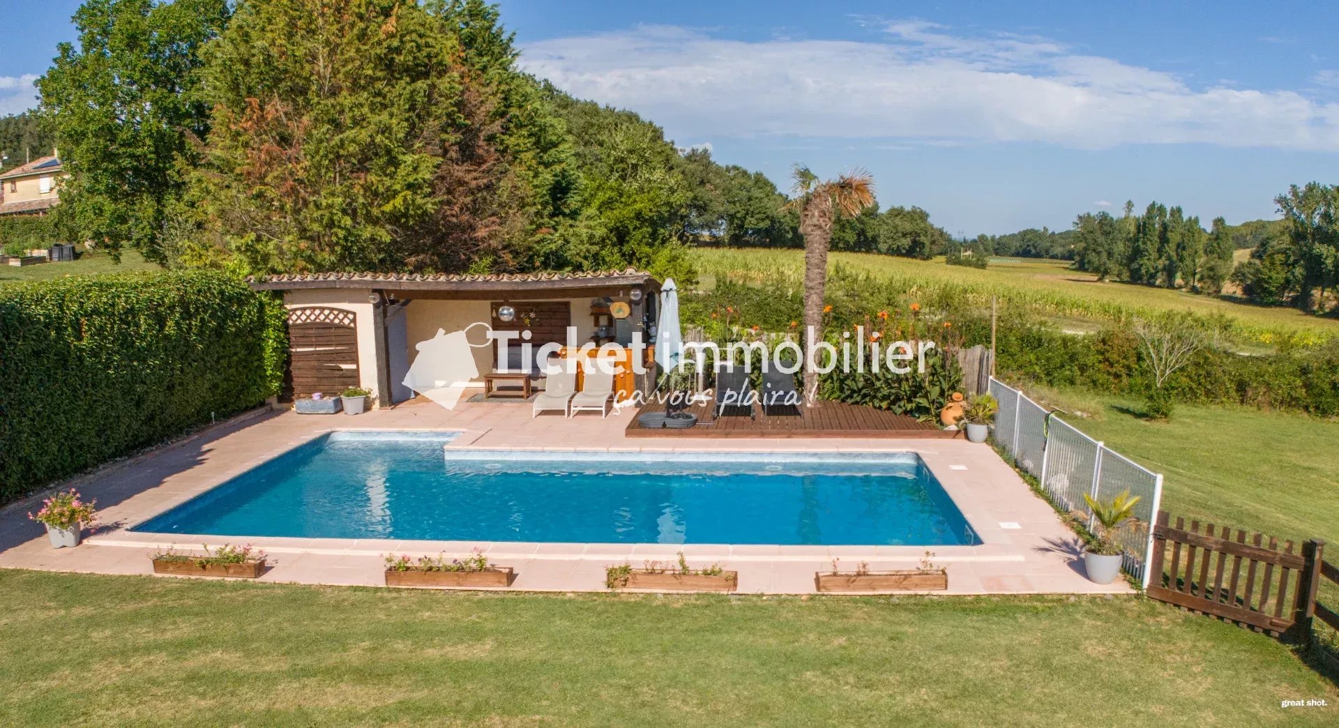 THIL - Maison T5 de 226m2 avec piscine, terrain de 9000m2 et dépendance à rénover — photo 19