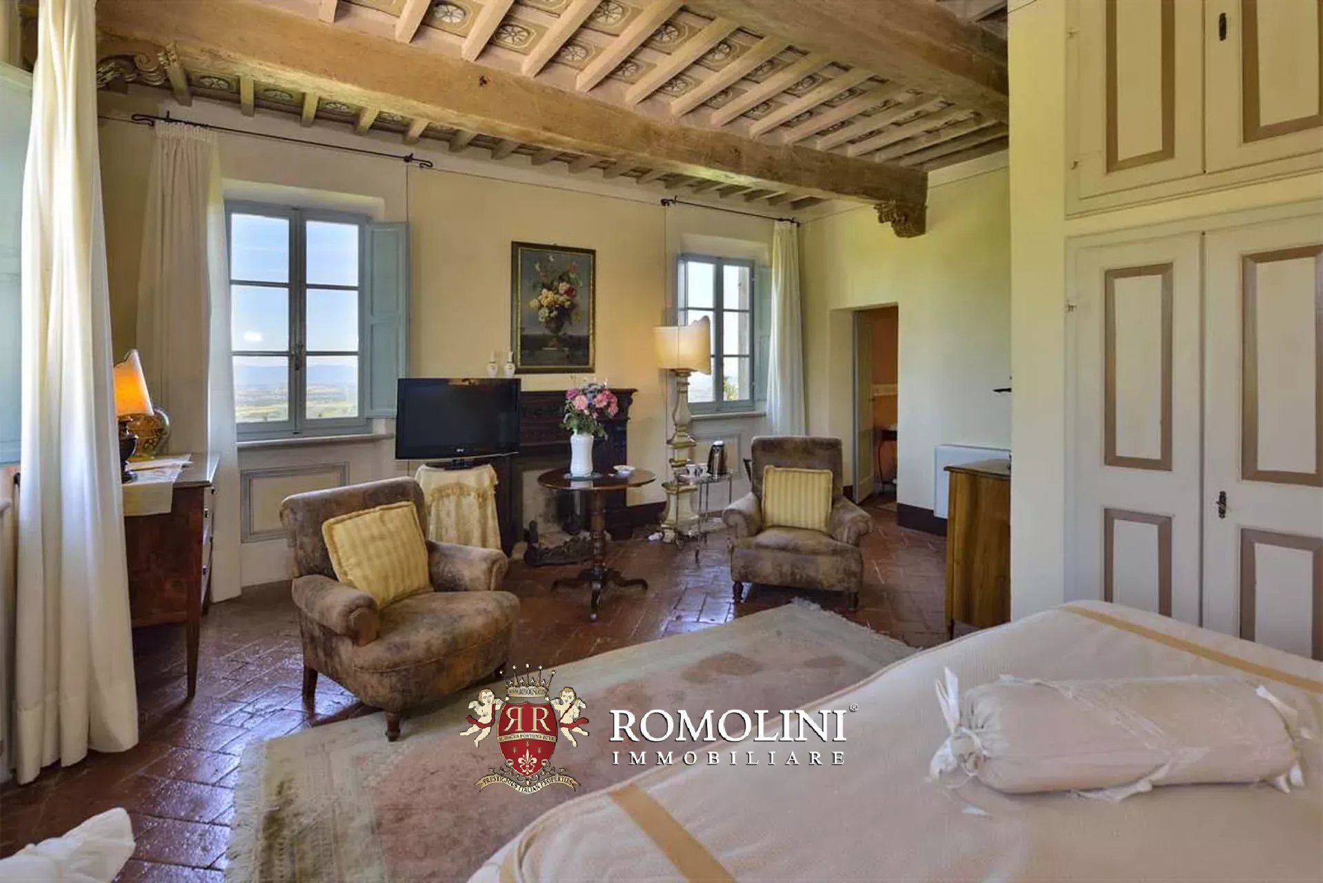 15 Bedroom Villa/Townhouse's Image 46
