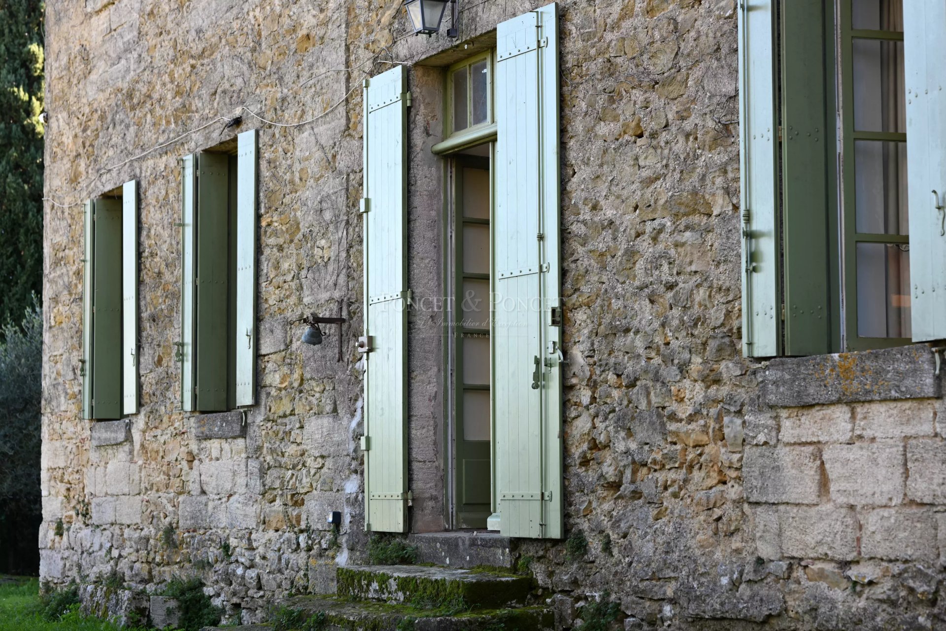 7 Bedroom Villa/Townhouse's Image 8