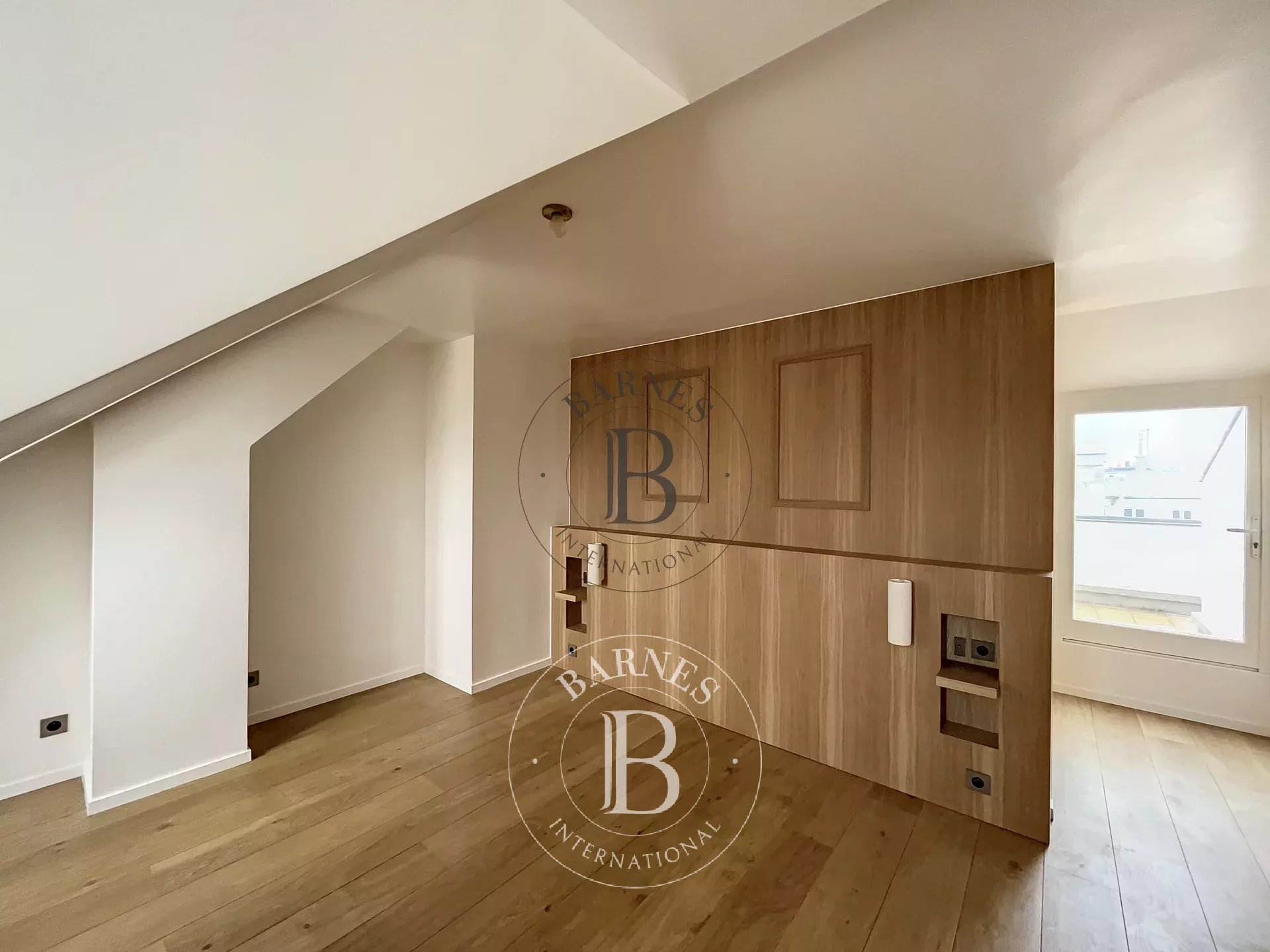 Daire Paris 8ème - picture 12