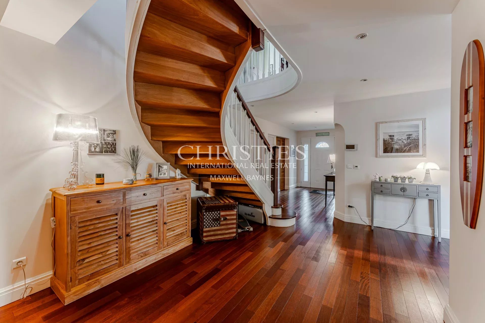 4 Bedroom Villa/Townhouse's Image 4