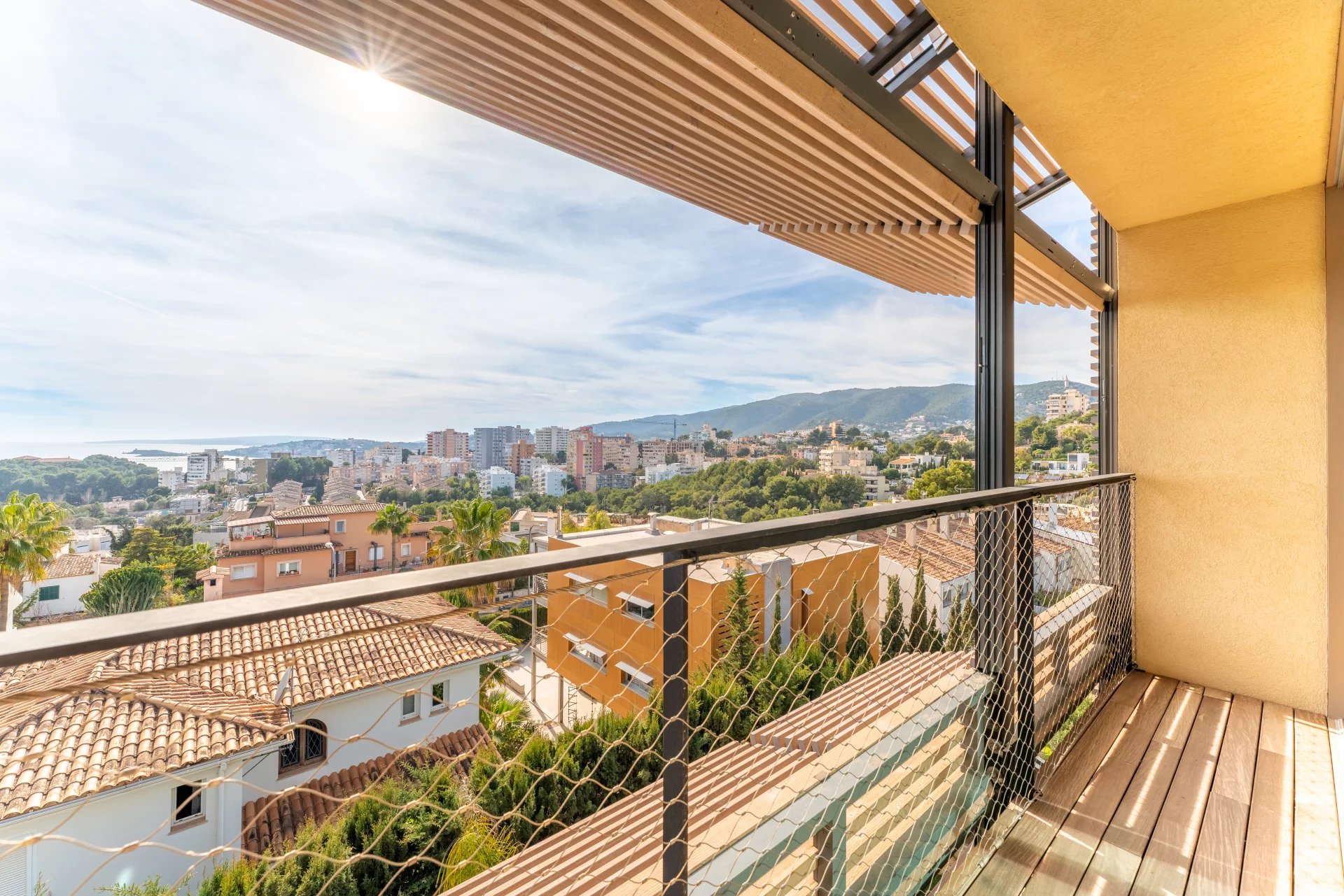 New Built Dulpex Penthouse with Sea Views & Private Pool