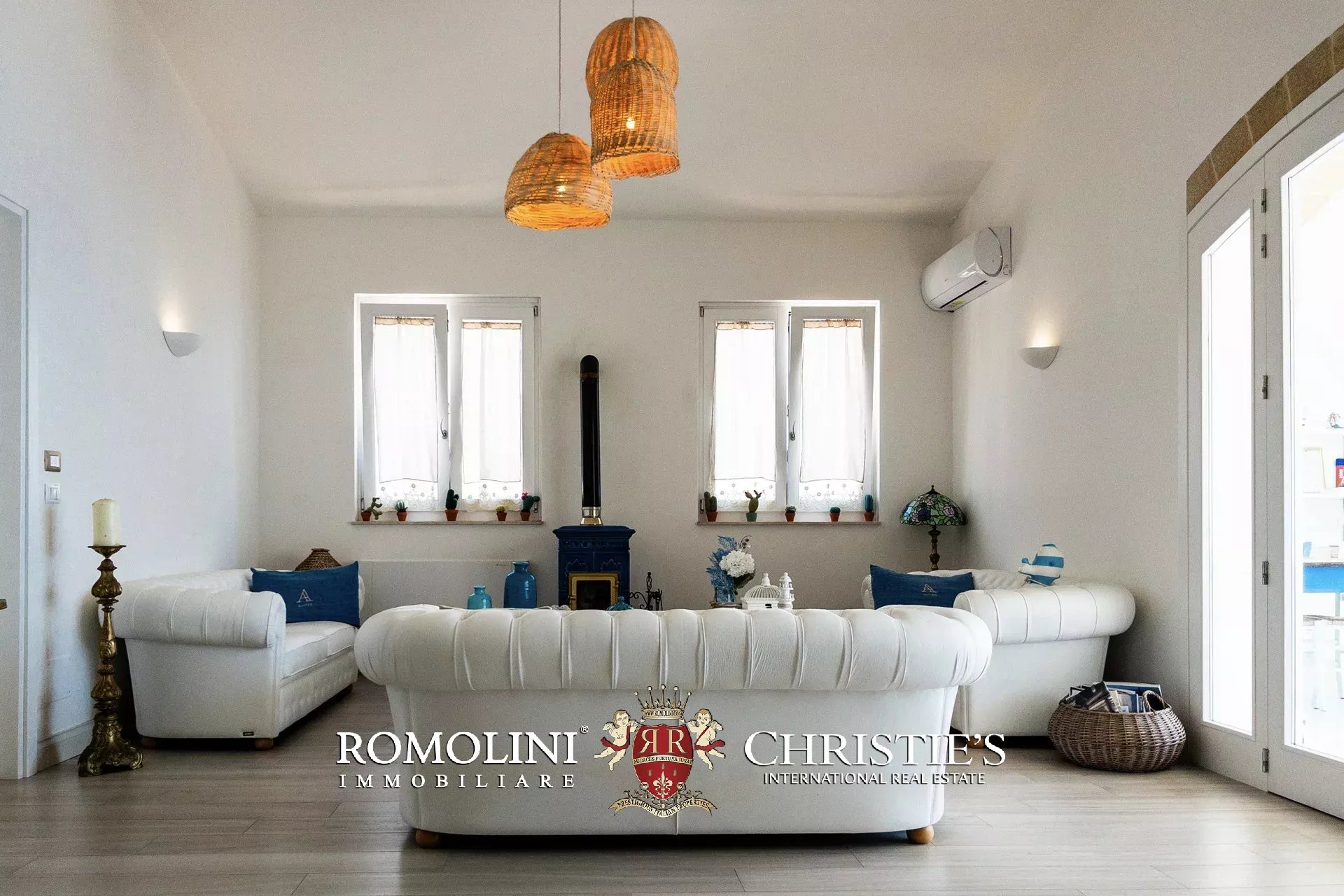 7 Bedroom Villa/Townhouse's Image 14