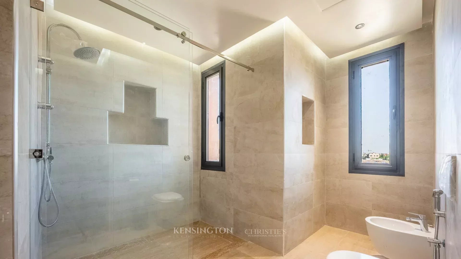 4 Bedroom Villa/Townhouse's Image 16