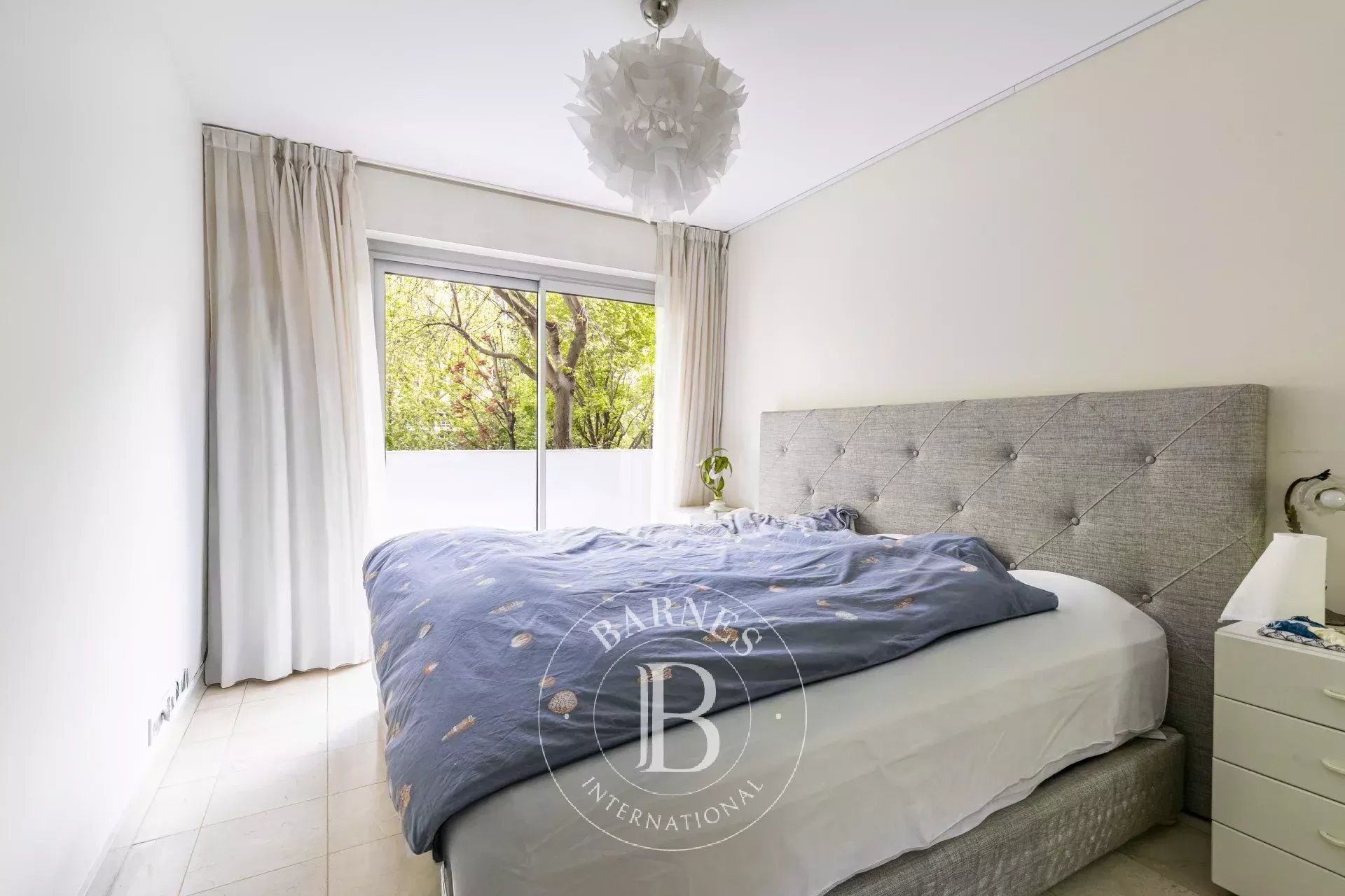 Paris  - Apartment 3 Bedrooms - picture 9