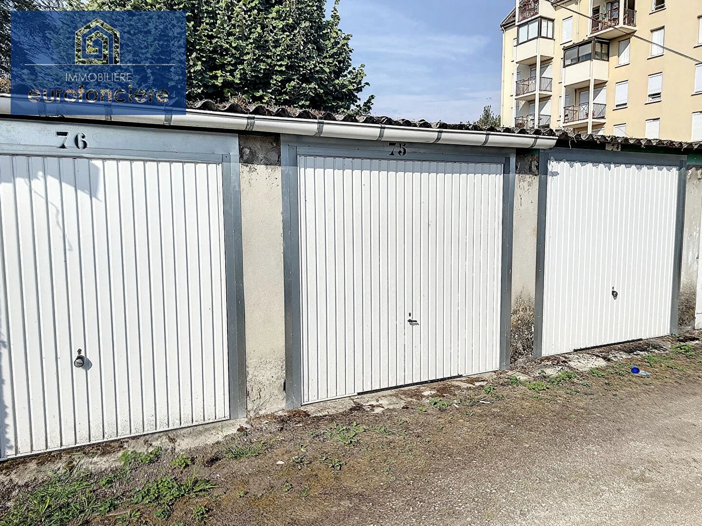 10 box PROCHE CENTRE VILLE