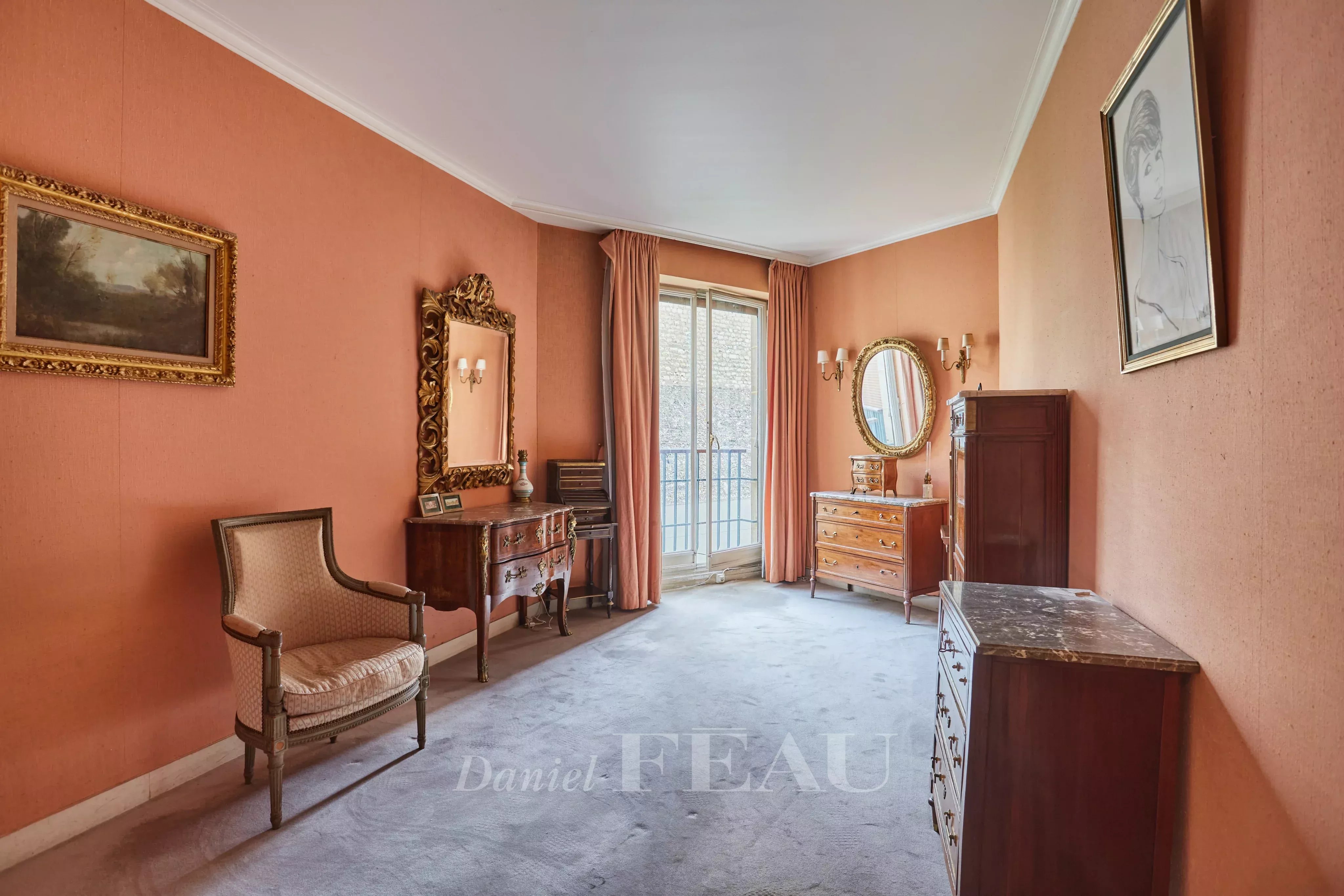 Sale Apartment Paris 16th