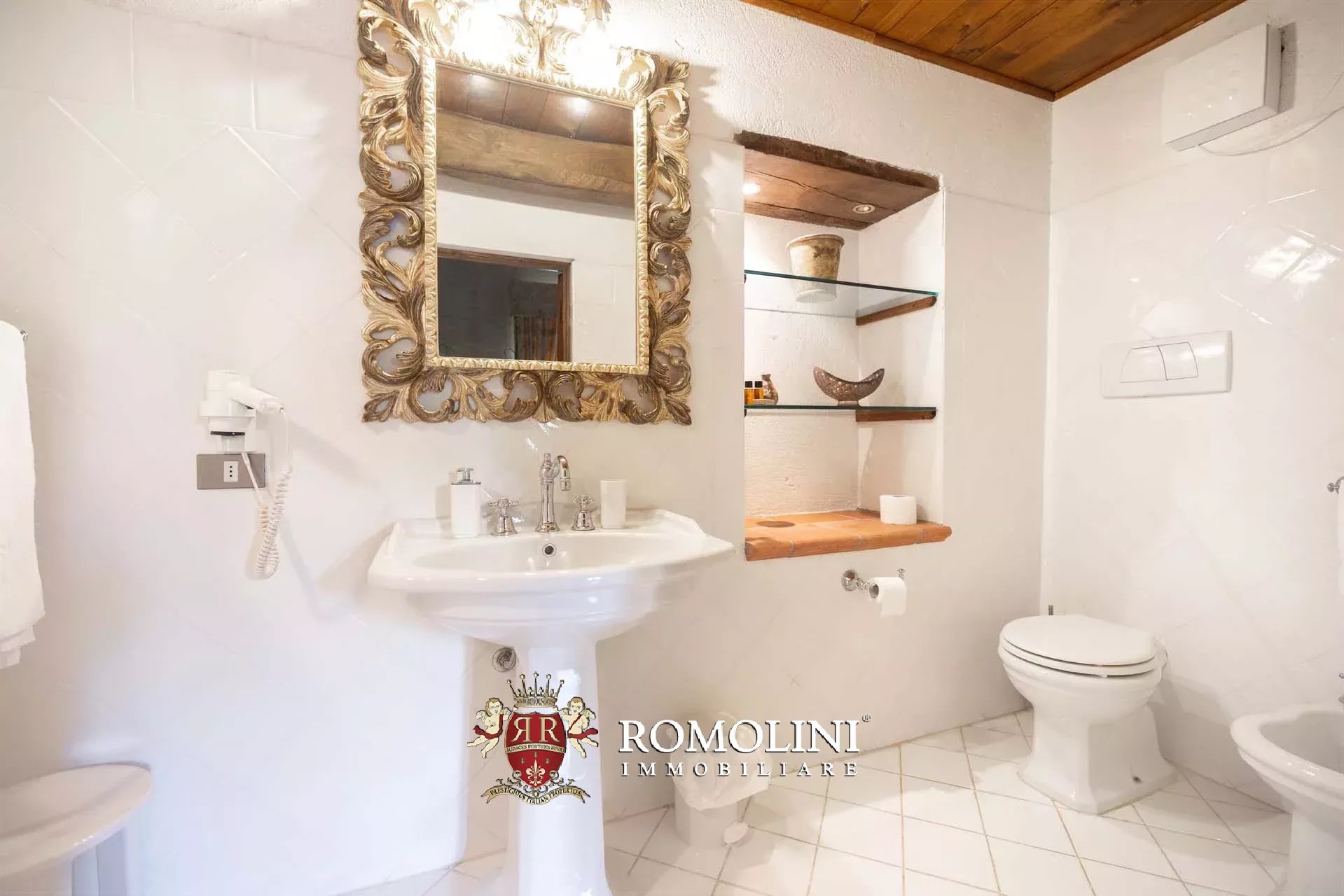 10 Bedroom Villa/Townhouse's Image 67