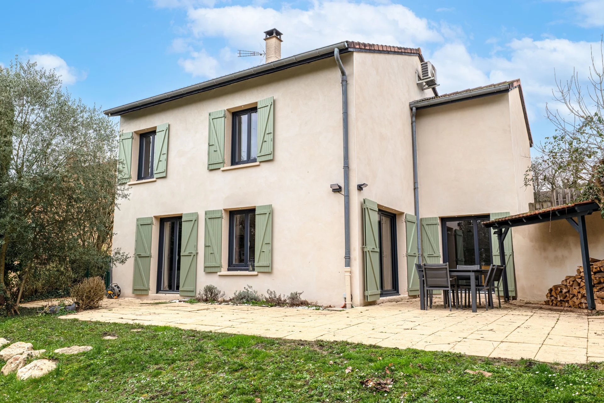 A VENDRE Maison 4 chambres Dardilly le bas