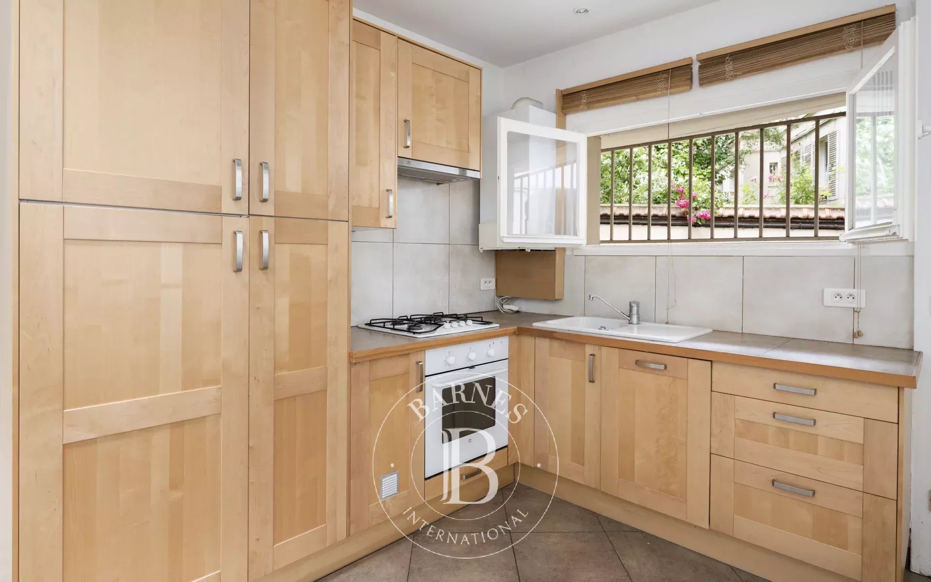 Daire Paris 18ème - picture 10