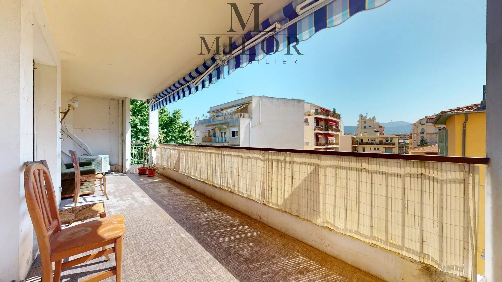 3 PIECES - TERRASSE - VUE DÉGAGÉE