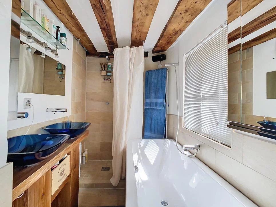 Fabuleuse rénovation avec jardin et parking !