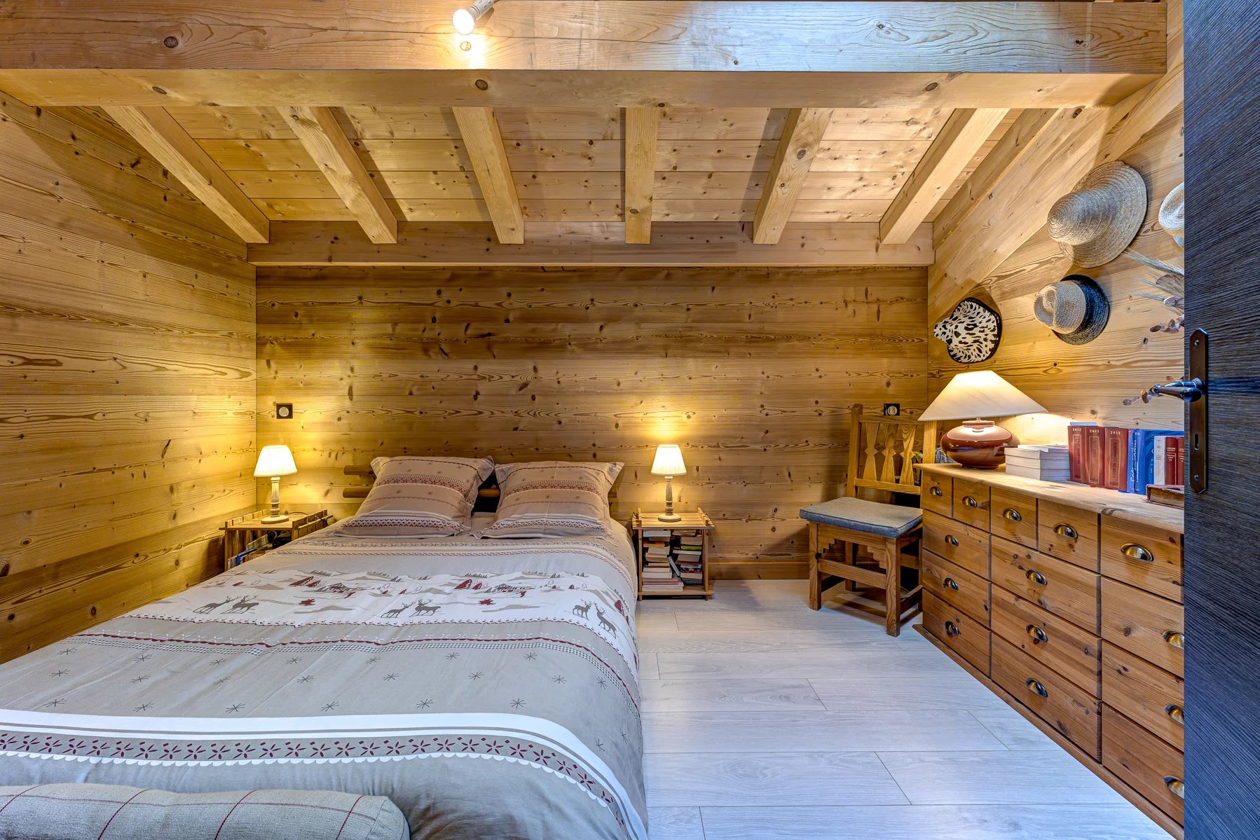 Photo of MORZINE - 3 bedroom chalet Morzine