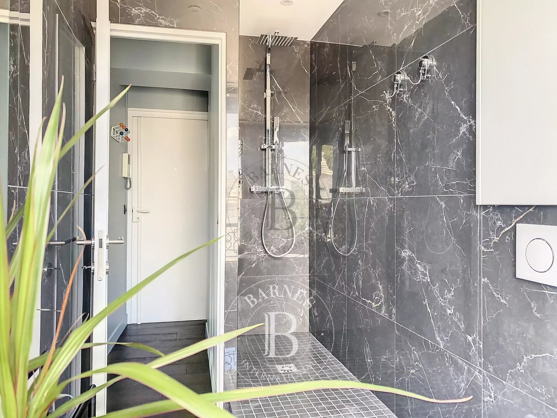 Daire Paris 18ème - picture 13