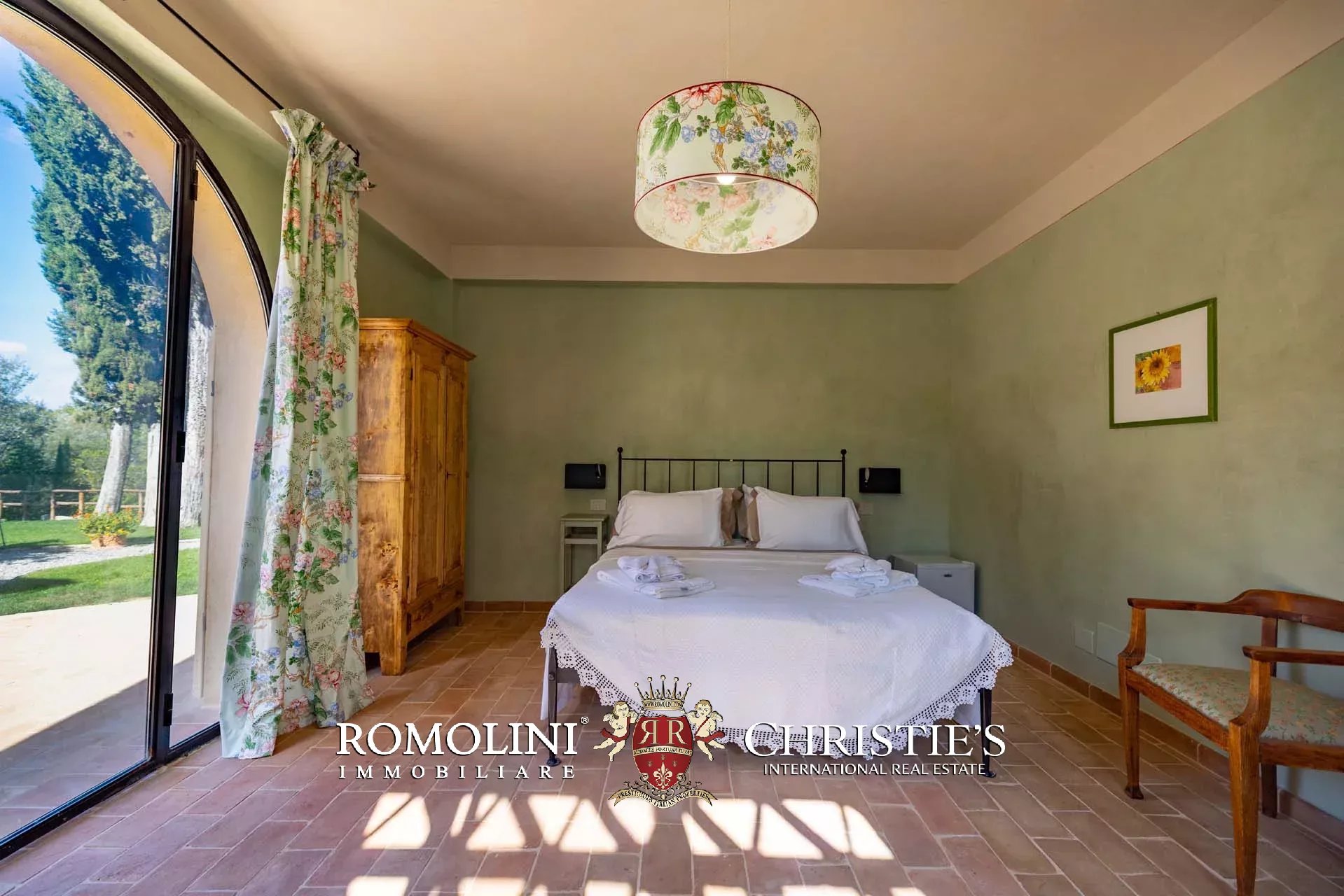 13 Bedroom Villa/Townhouse's Image 101
