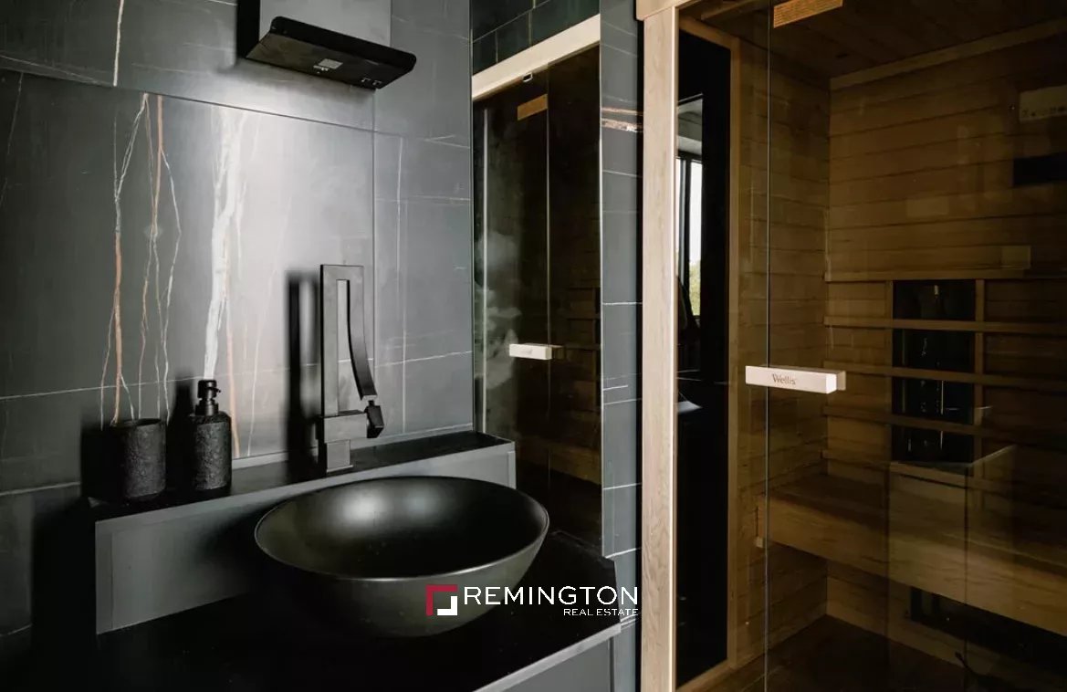 4 Bedroom Villa/Townhouse's Image 31