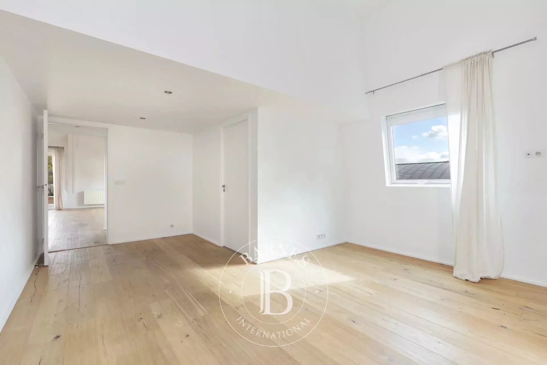Saint-Cloud  - Appartement 7 Pi&egrave;ces 4 Chambres - picture 10