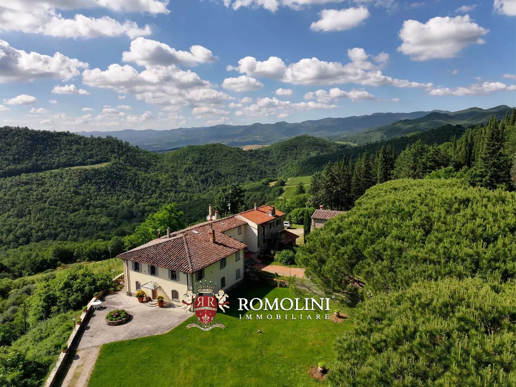34 Bedroom Vineyard's Image 18