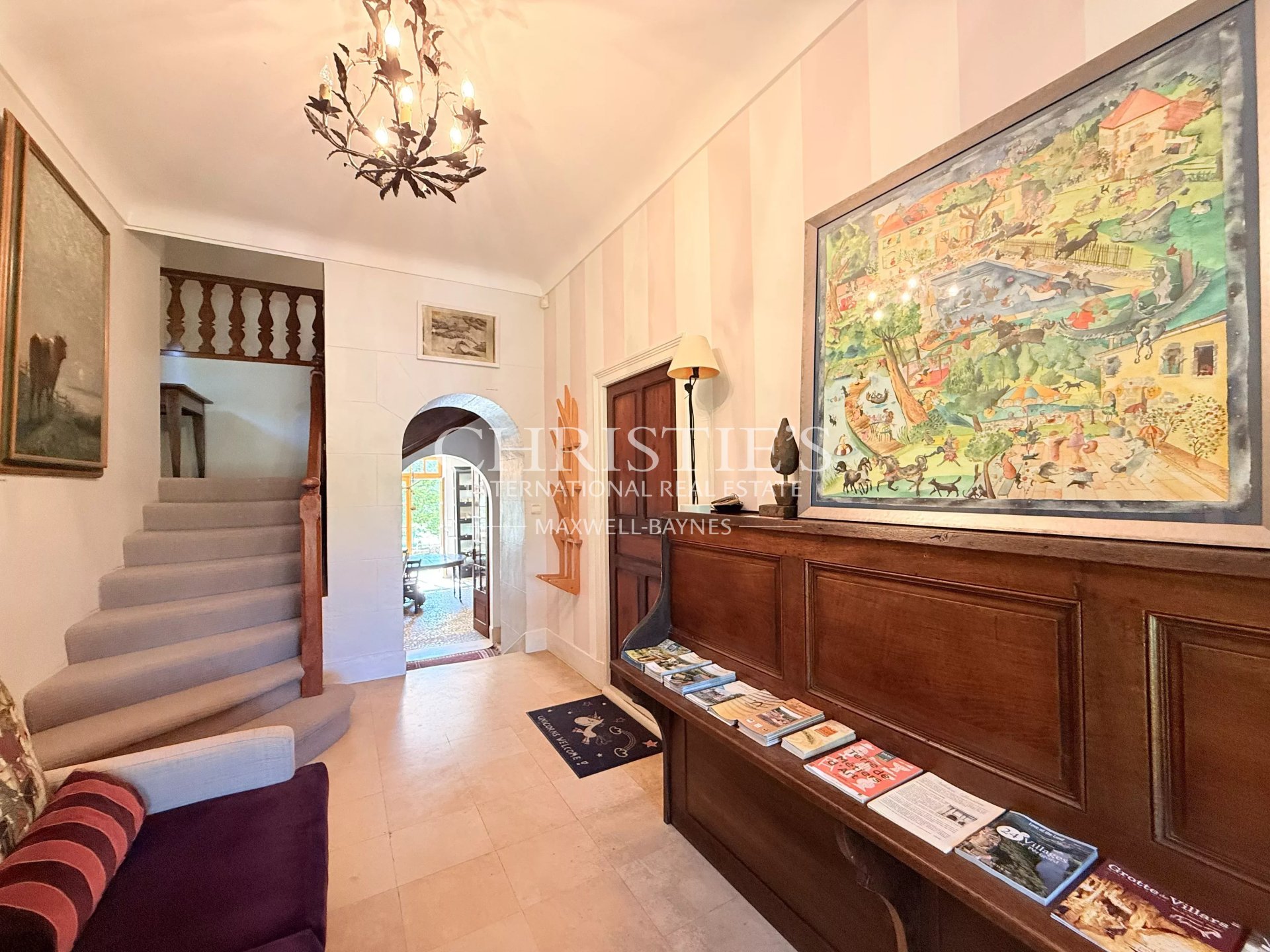 9 Bedroom Villa/Townhouse's Image 8