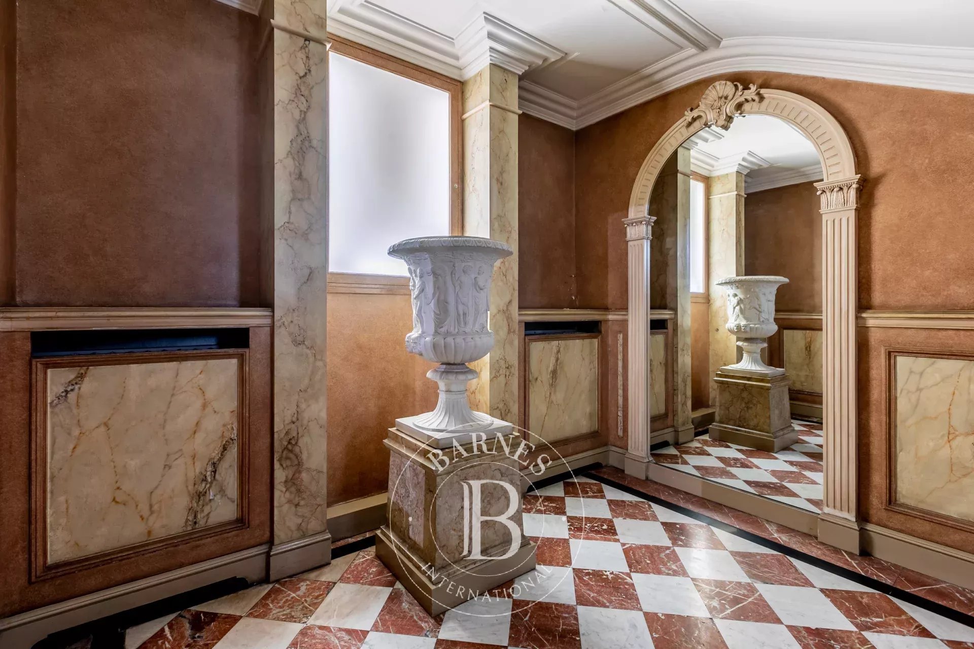 Daire Paris 8ème - picture 17