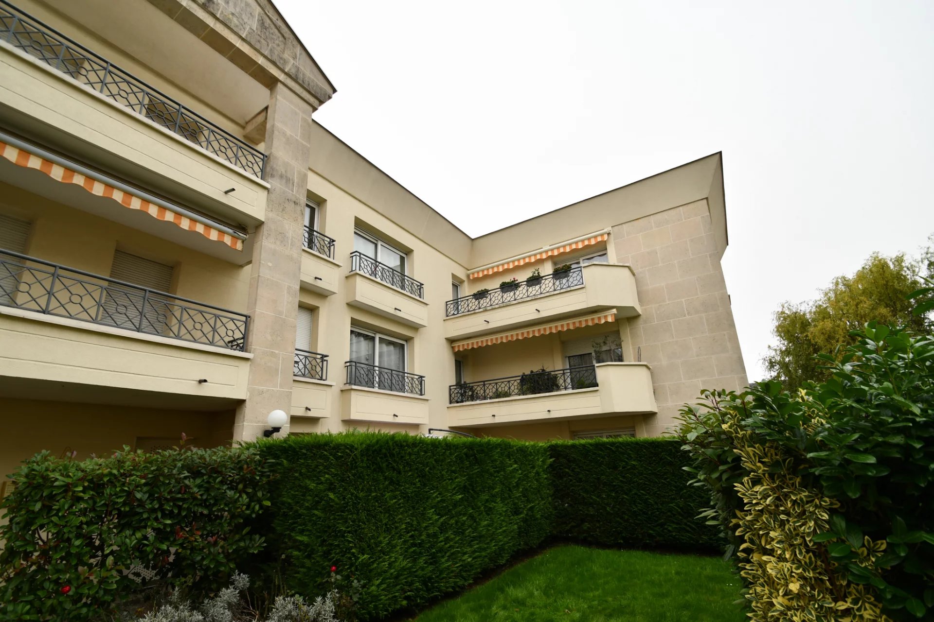 APPARTEMENT TYPE T1 AVEC TERRASSE