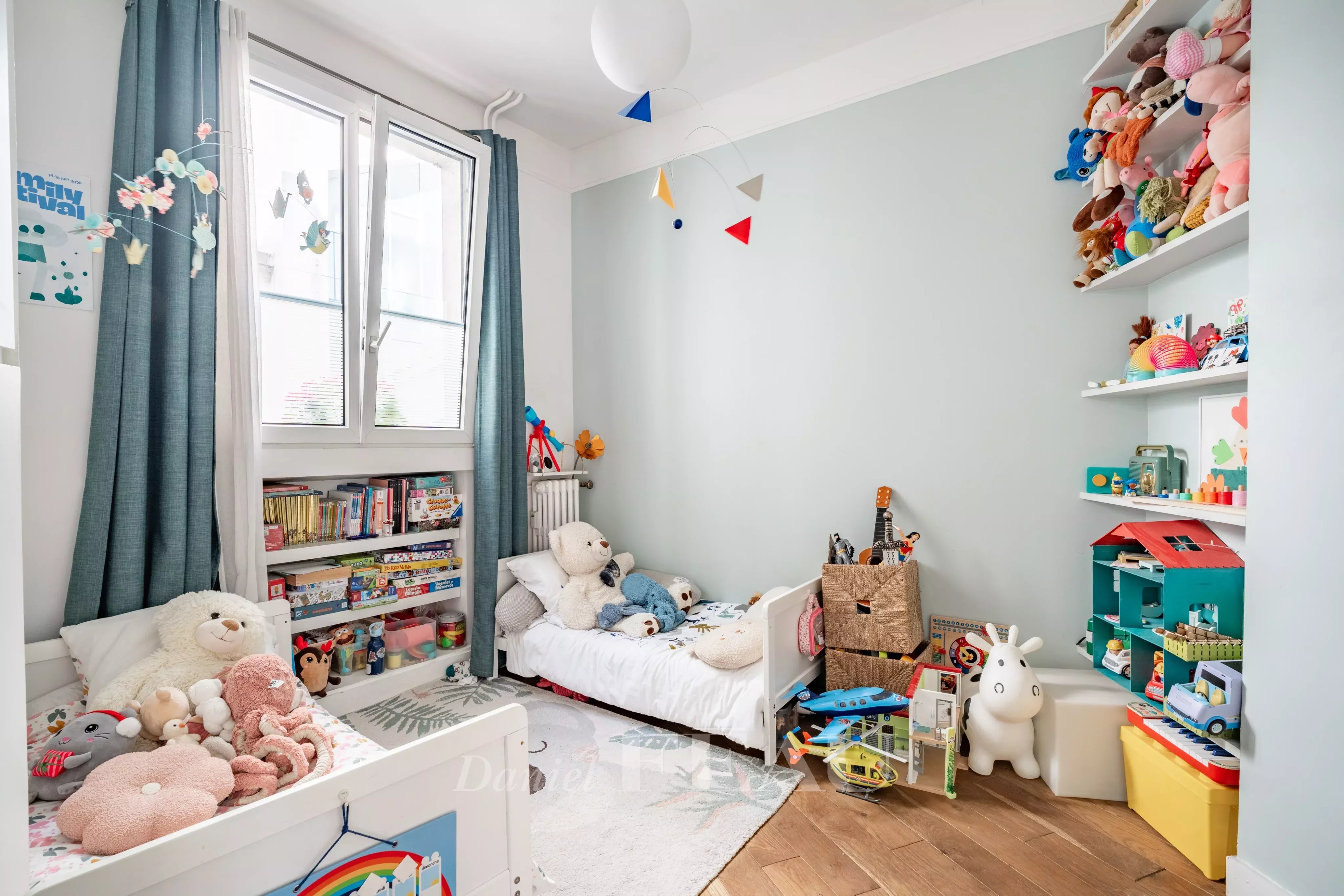 Sale Apartment Paris 16th