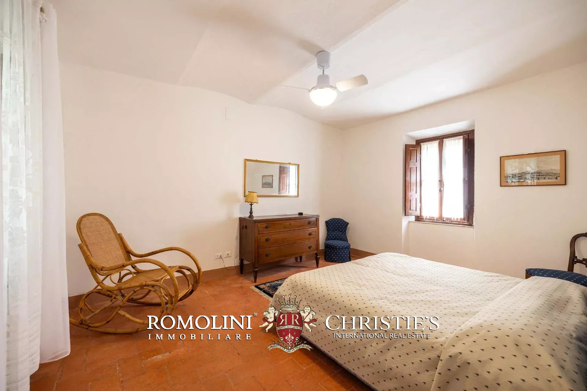 7 Bedroom Villa/Townhouse's Image 35