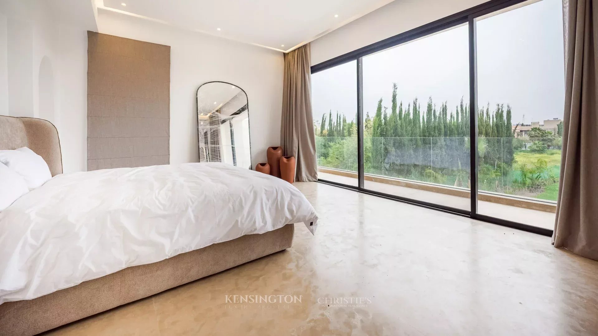 5 Bedroom Villa/Townhouse's Image 20