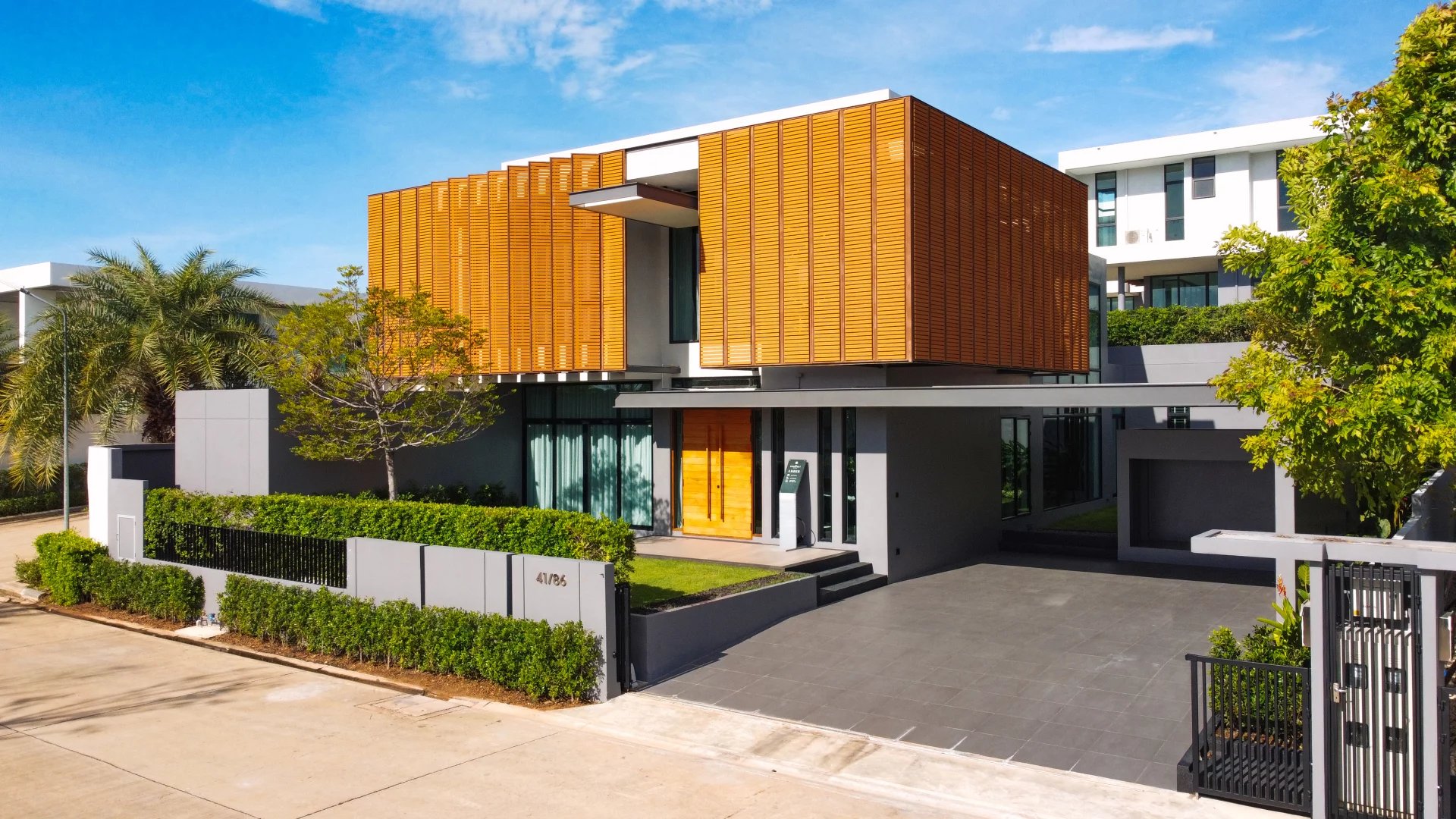 Sale Villa Bang Lamung Bang Lamung