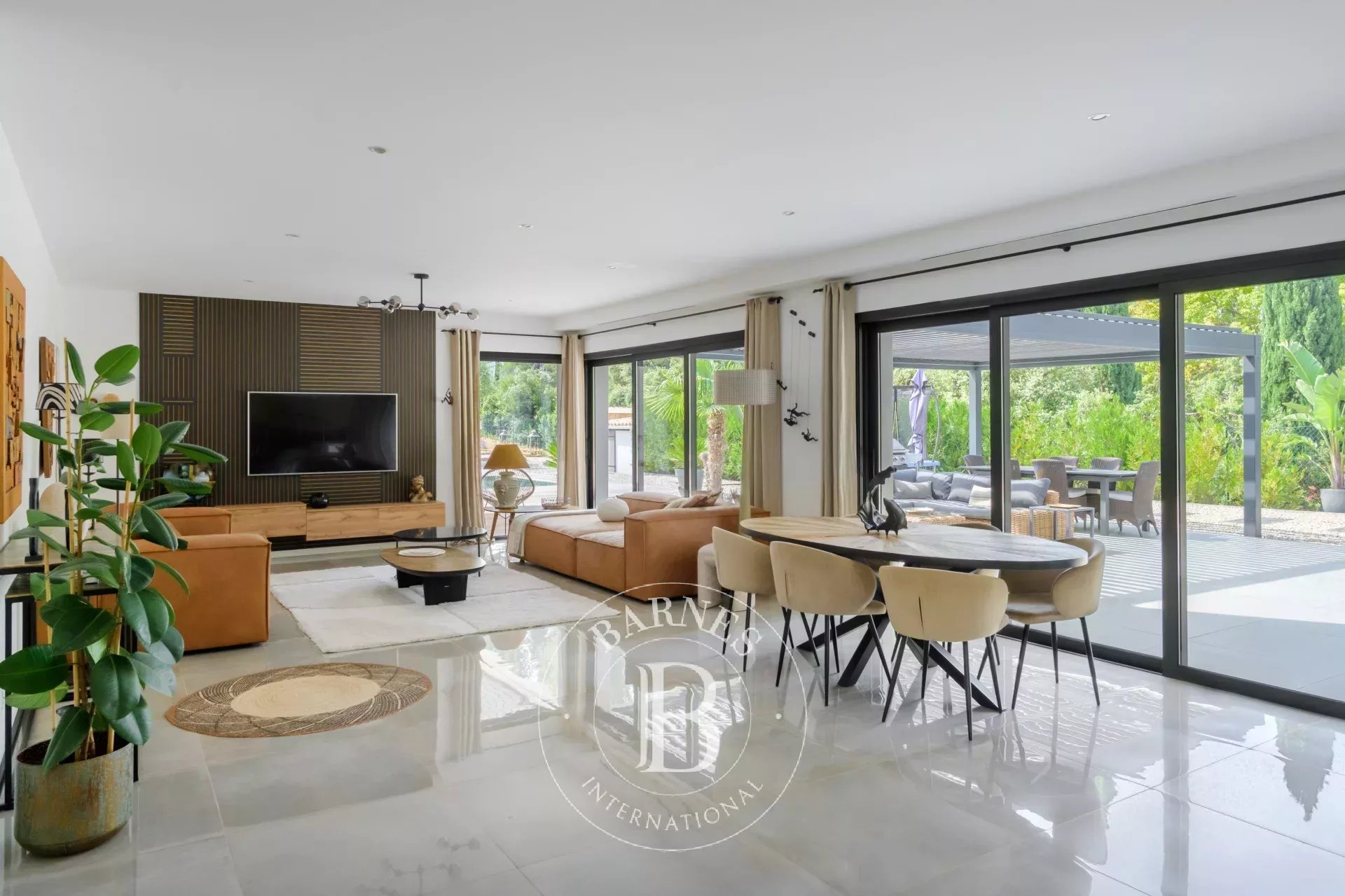 Ev Saint-Cyr-sur-Mer