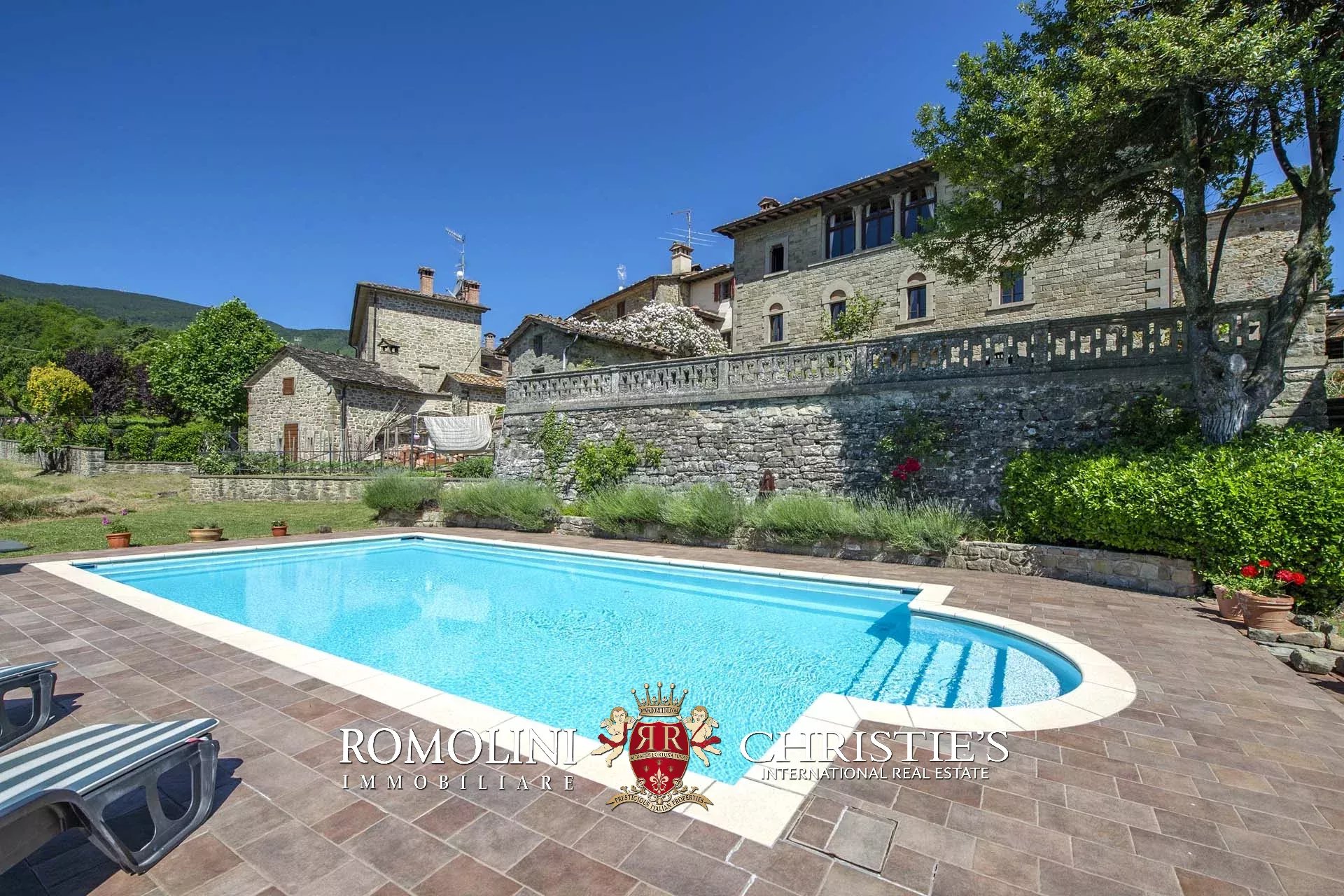 10 Bedroom Villa/Townhouse's Image 18