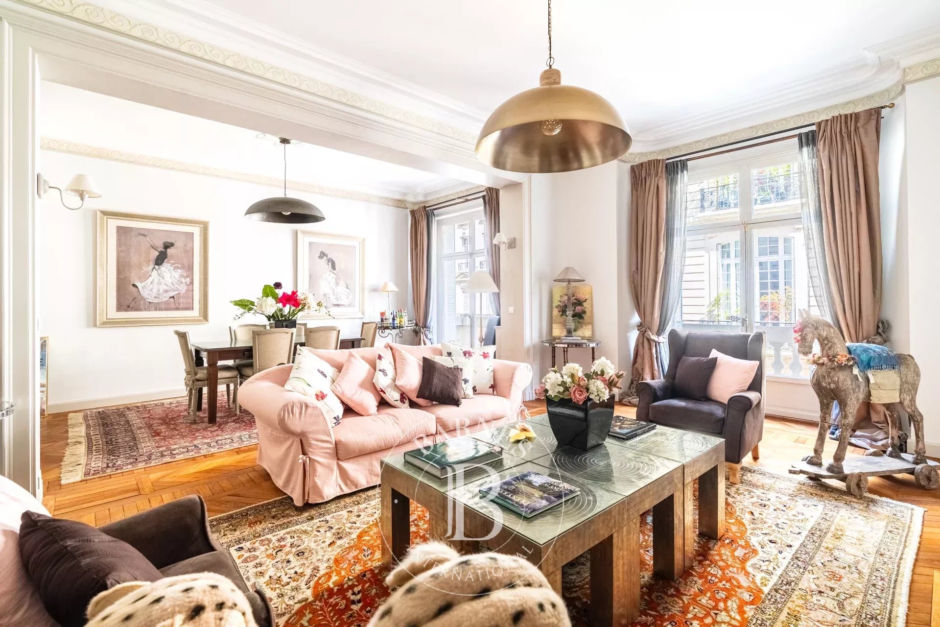 Paris 16 - Victor Hugo - Dual-aspect 4-bed apartment - picture 9