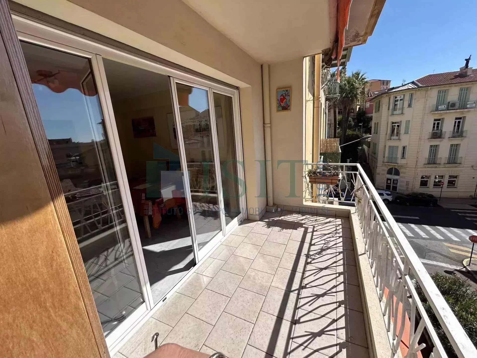 Menton - 3 Pièces 56m2