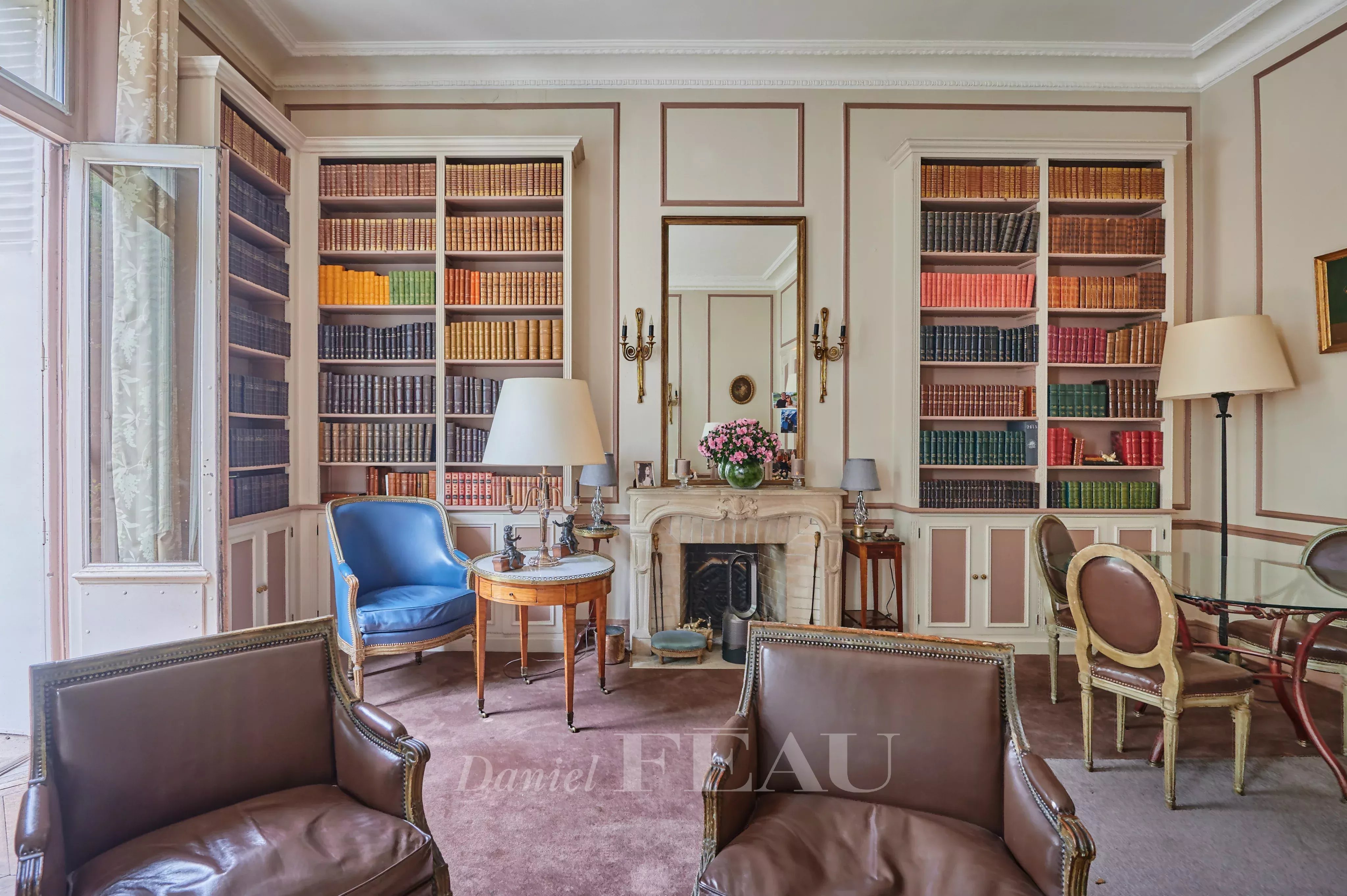 Sale Apartment Paris 16th