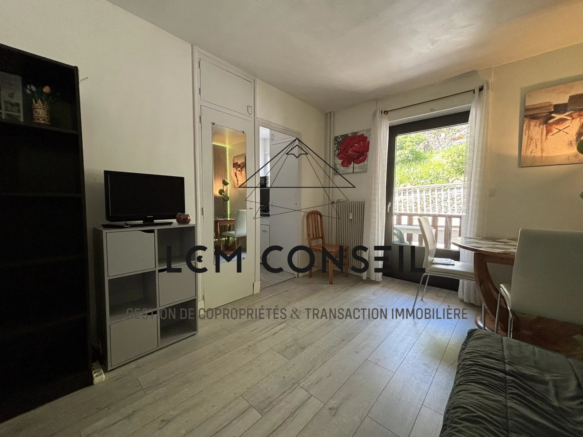Agence immobilière de 