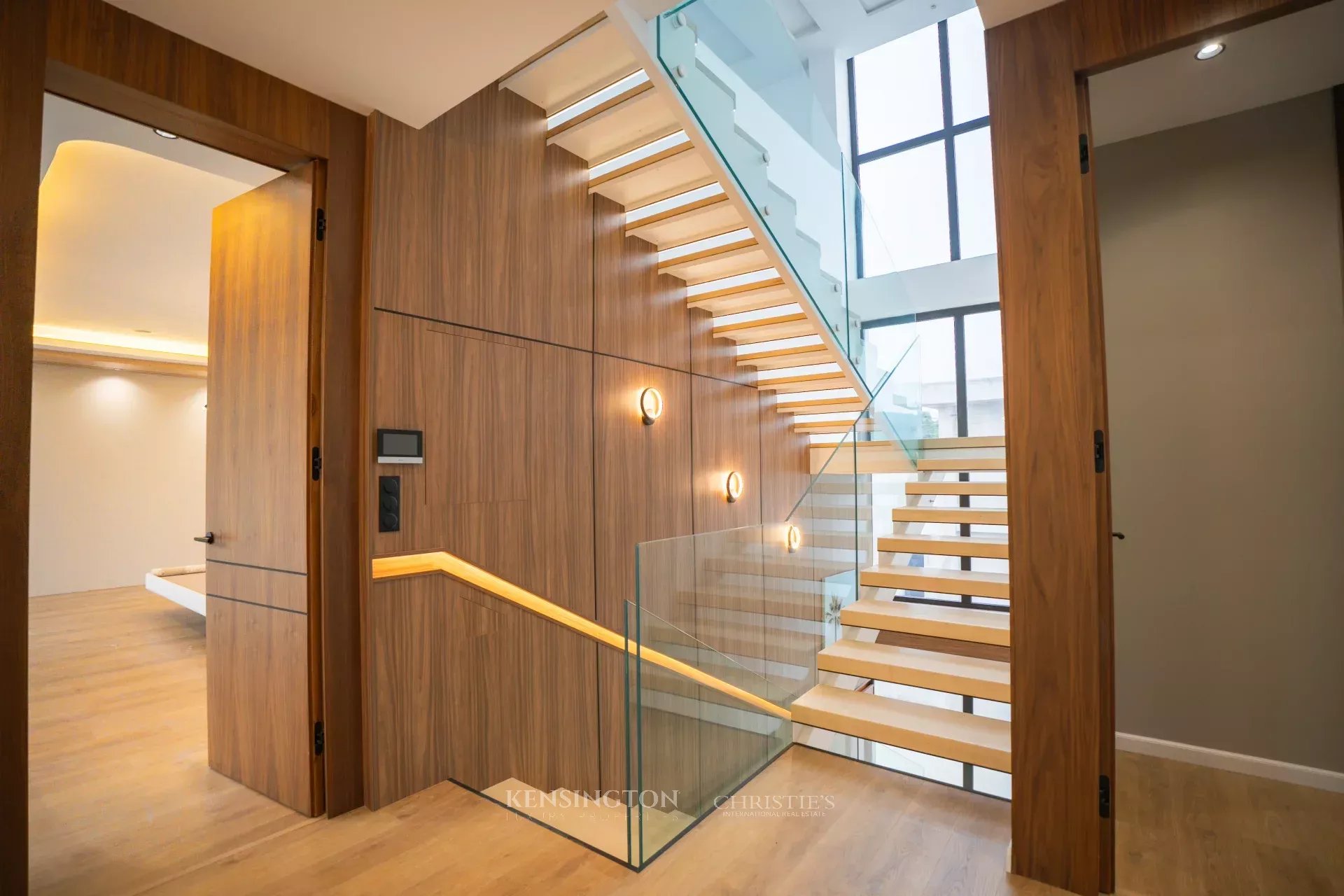 4 Bedroom Villa/Townhouse's Image 27